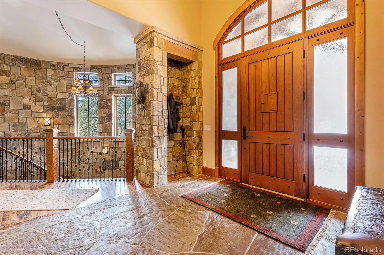 Evergreen, Colorado 80439, United States, 5 Bedrooms Bedrooms, ,5 BathroomsBathrooms,Residential,Active,61780