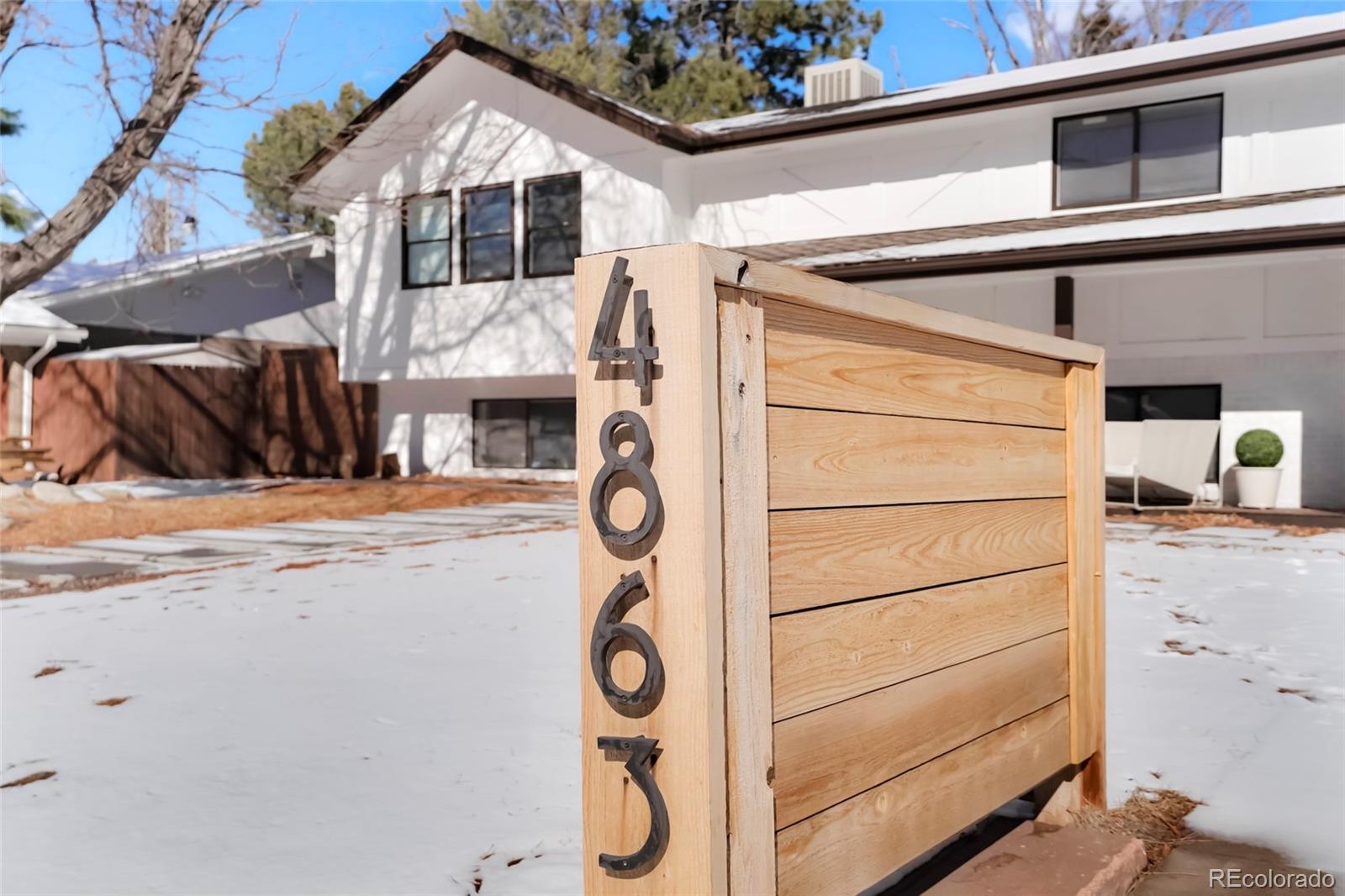 4863 W Radcliff Avenue