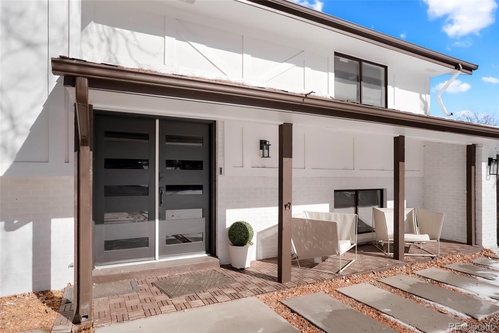 4863 W Radcliff Avenue