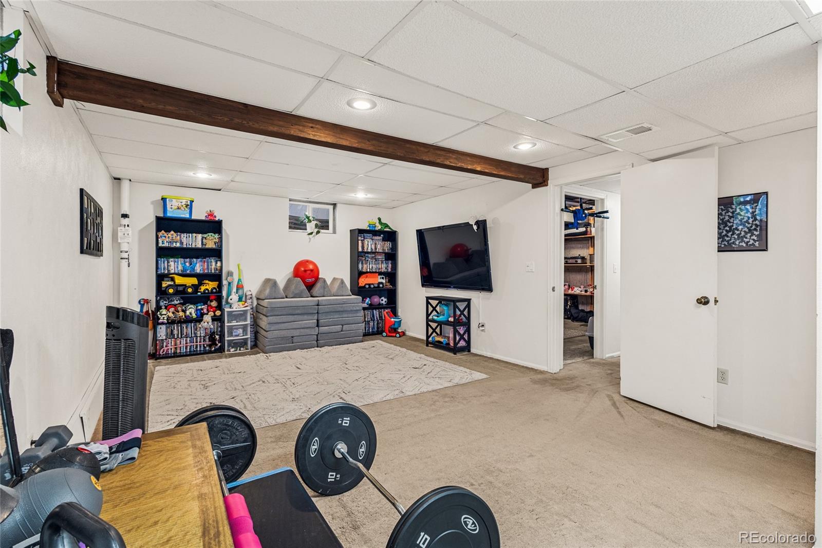 4940 W 101st Circle