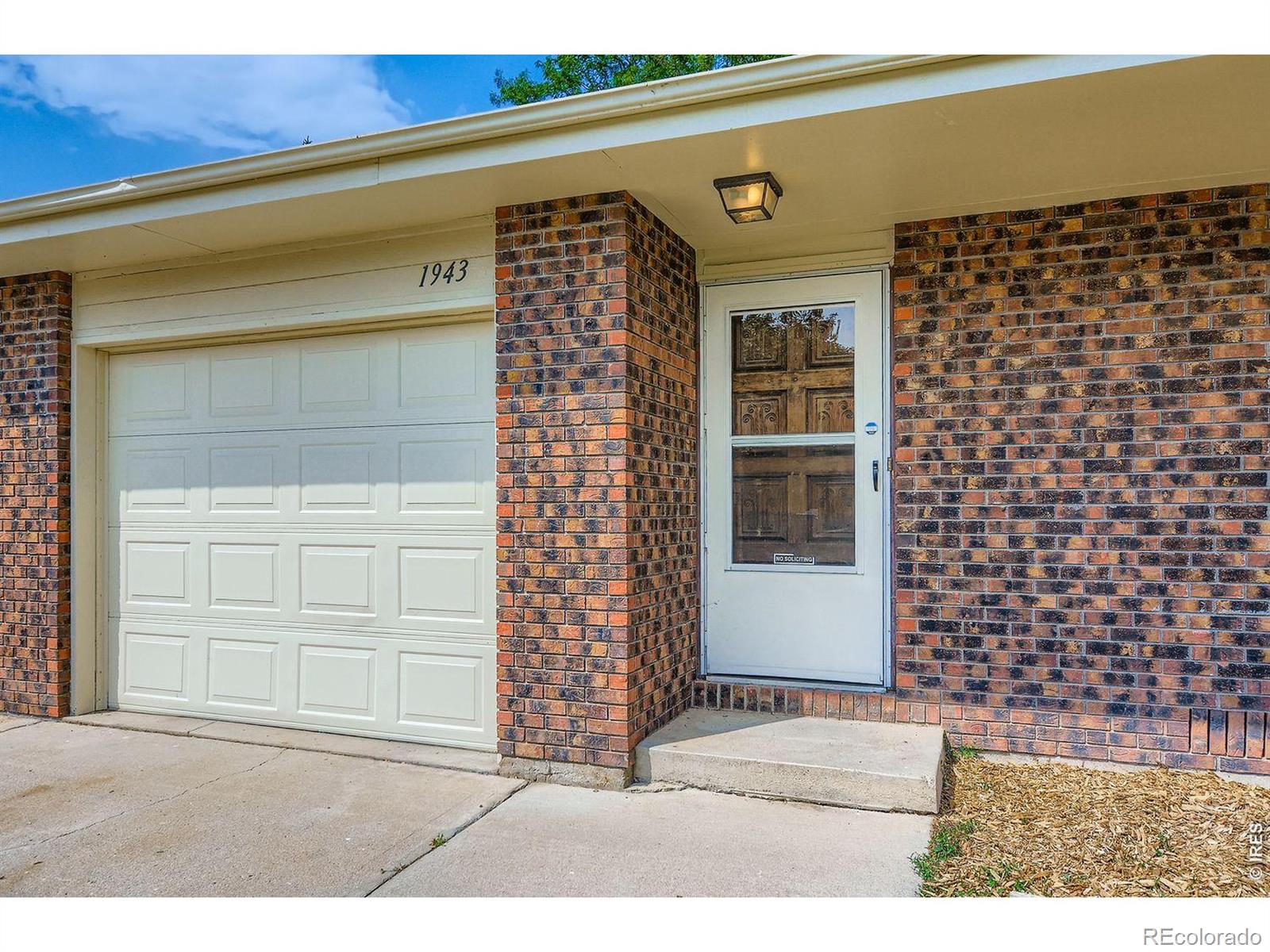 1943-1945 Pecan Street