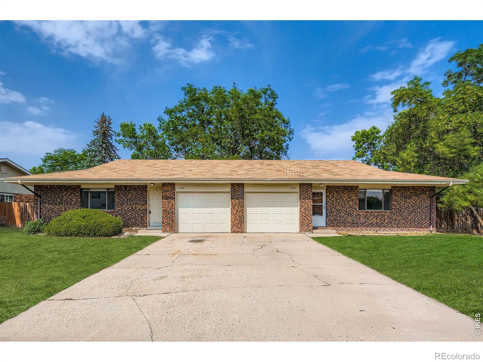 1943-1945 Pecan Street