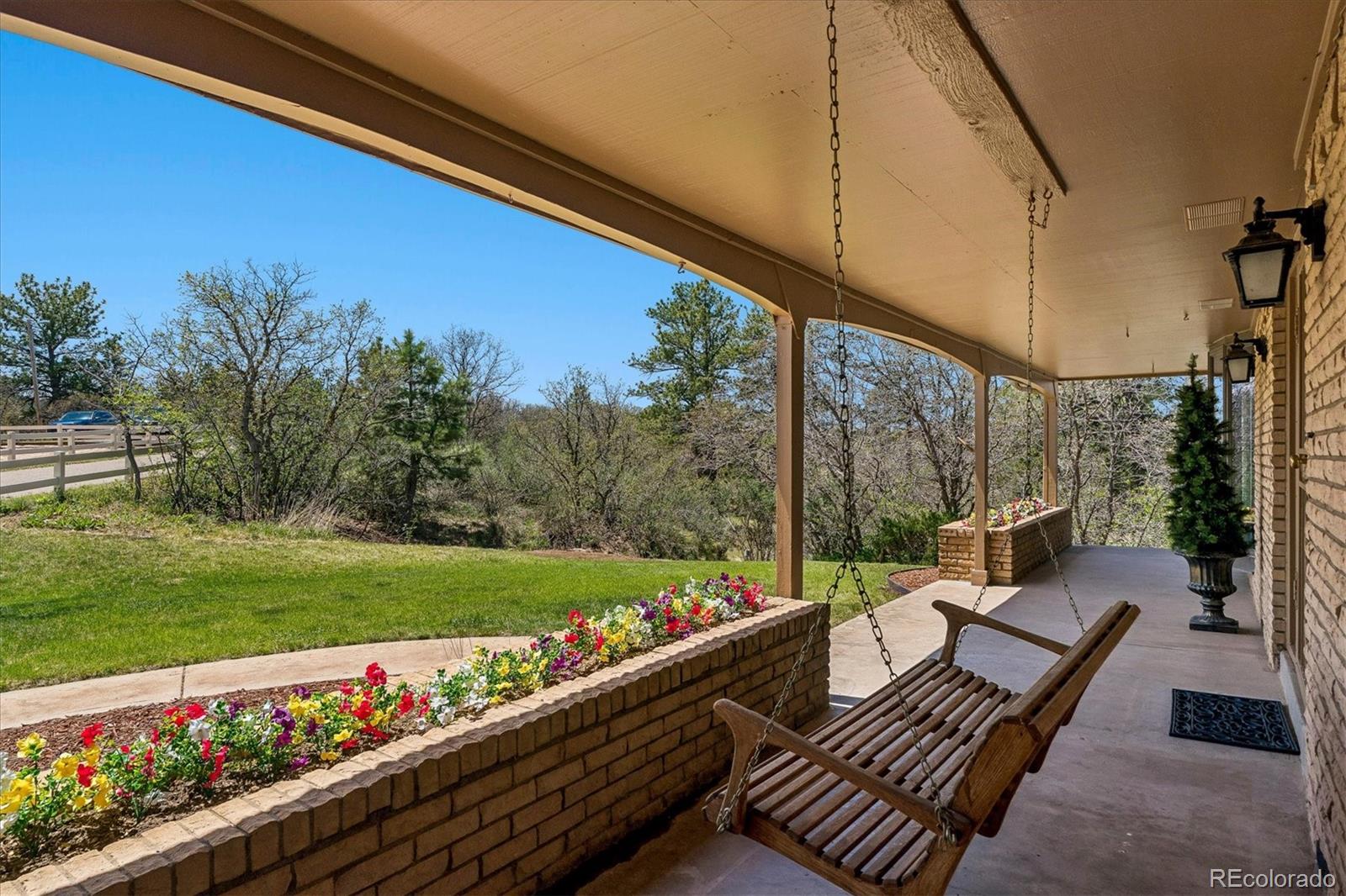 9755 Bay Lane