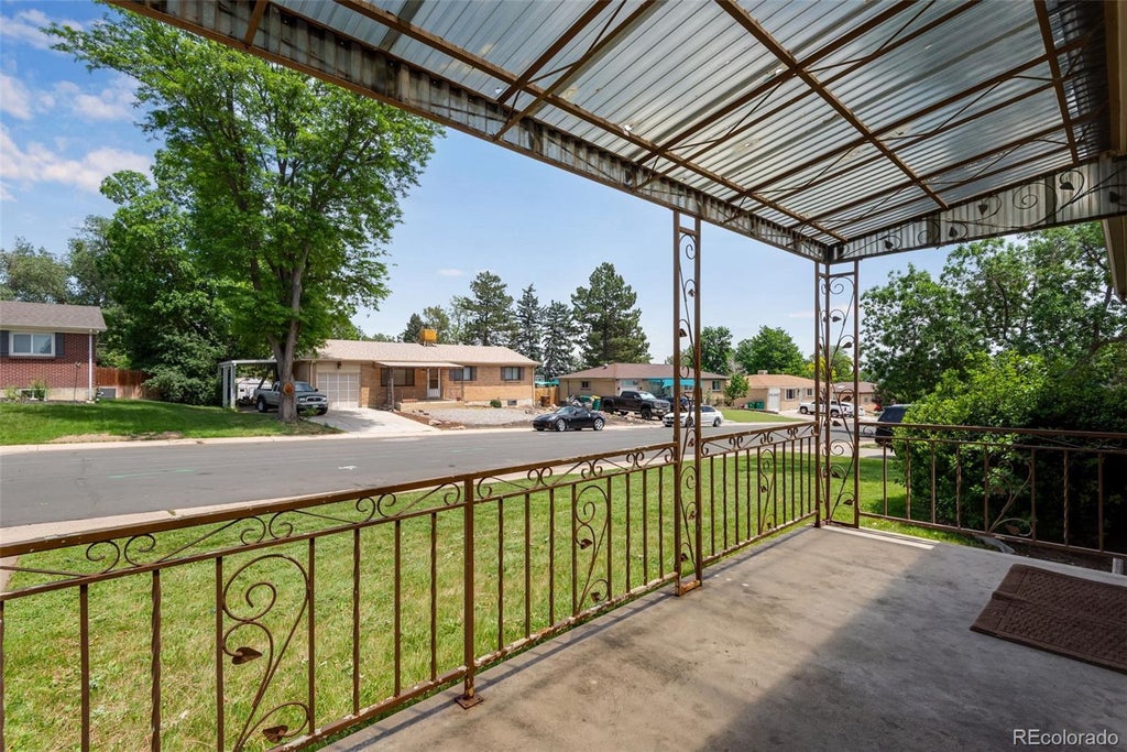 Photo of 3196 W Tufts Avenue, Englewood, CO 80110 (MLS # 5277087)