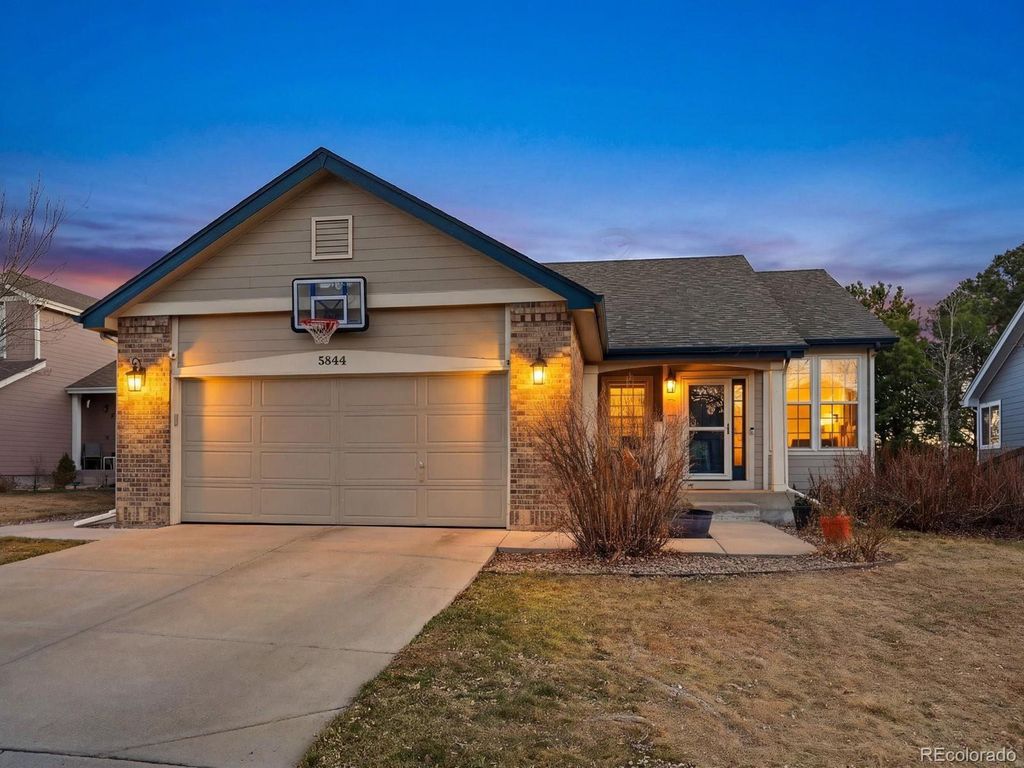 Photo of 5844 W Ida Drive, Littleton, CO 80123 (MLS # 5484446)
