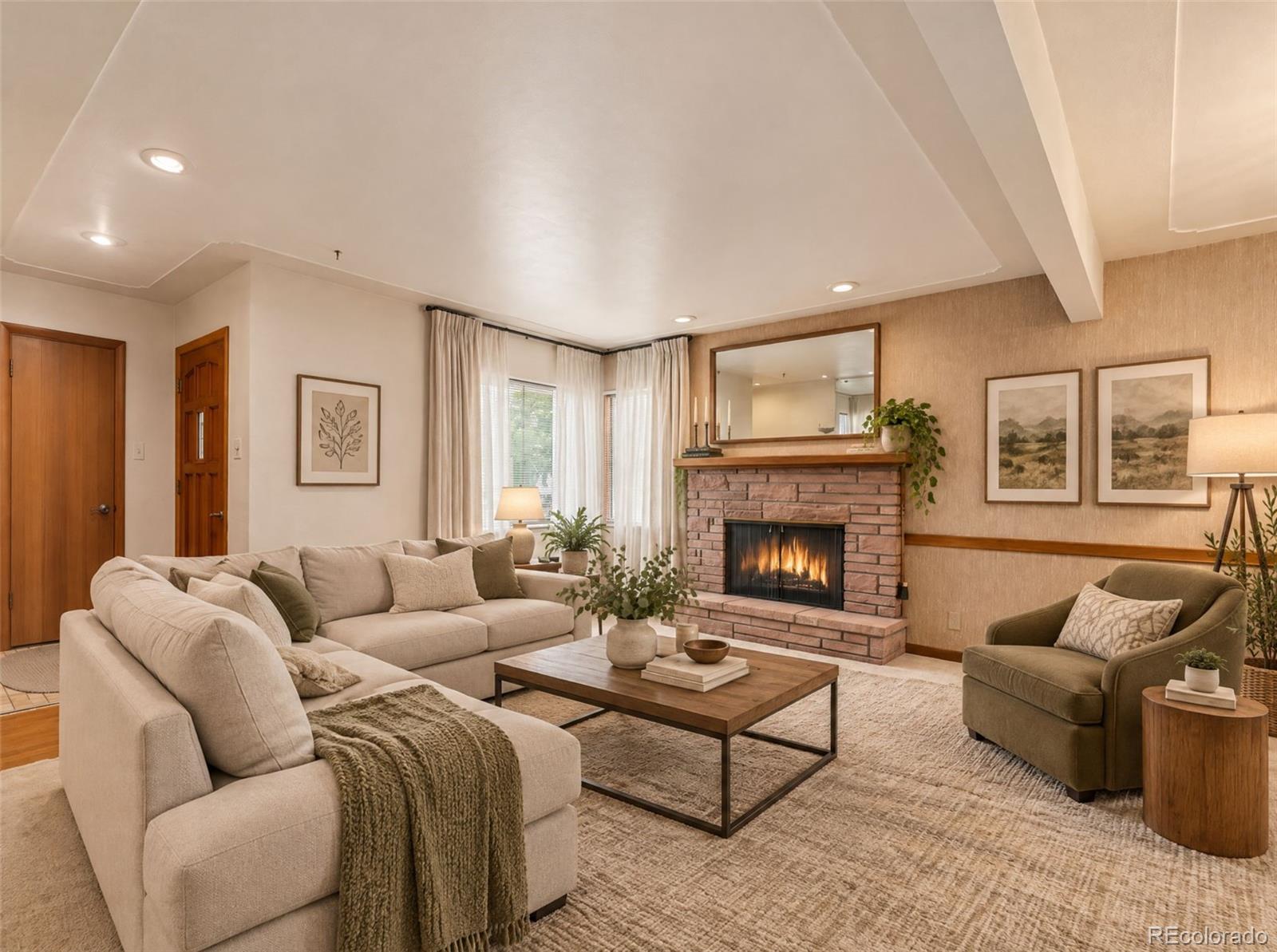 289 Flint Way