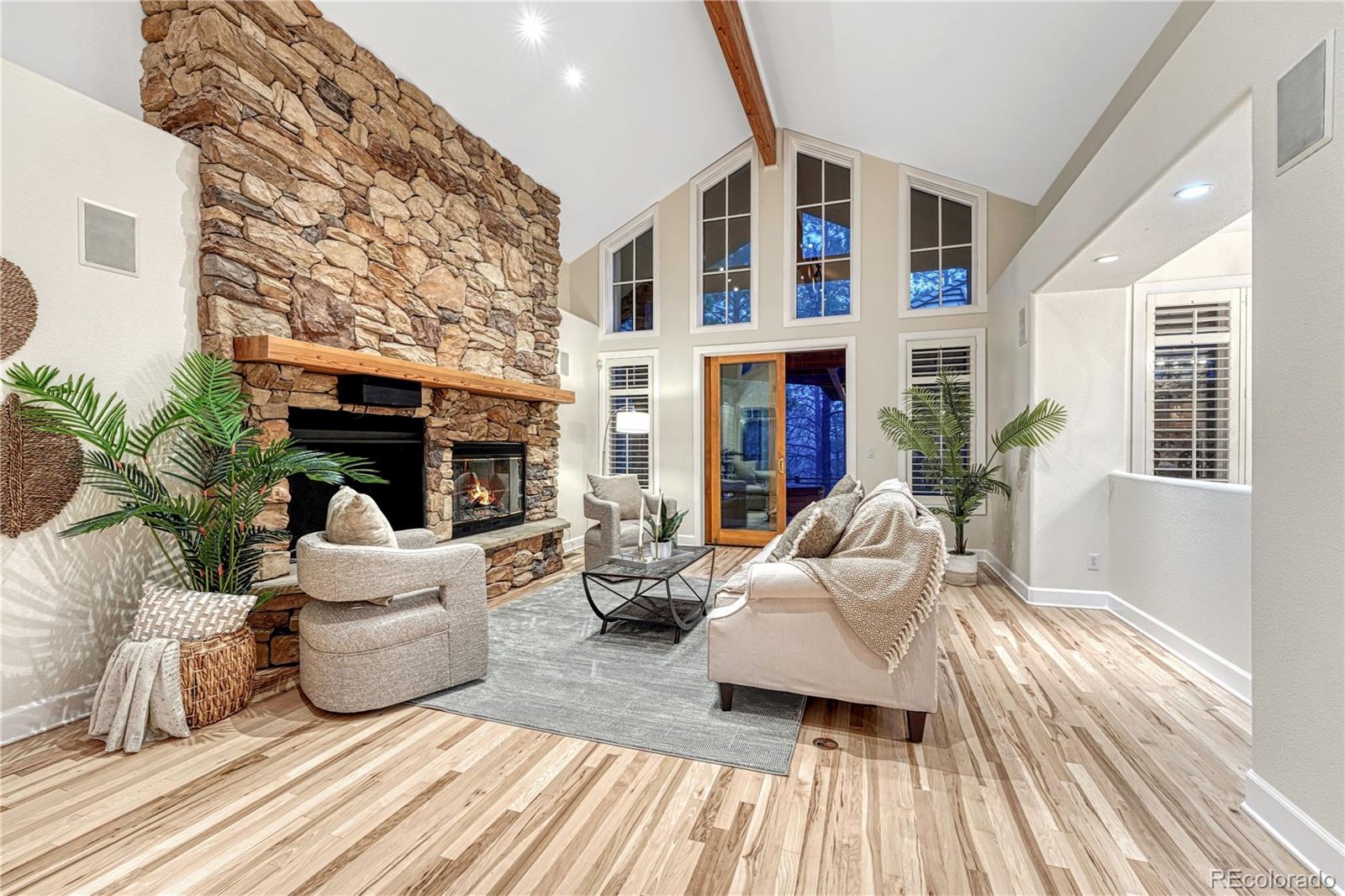 559 Silver Oak Grove