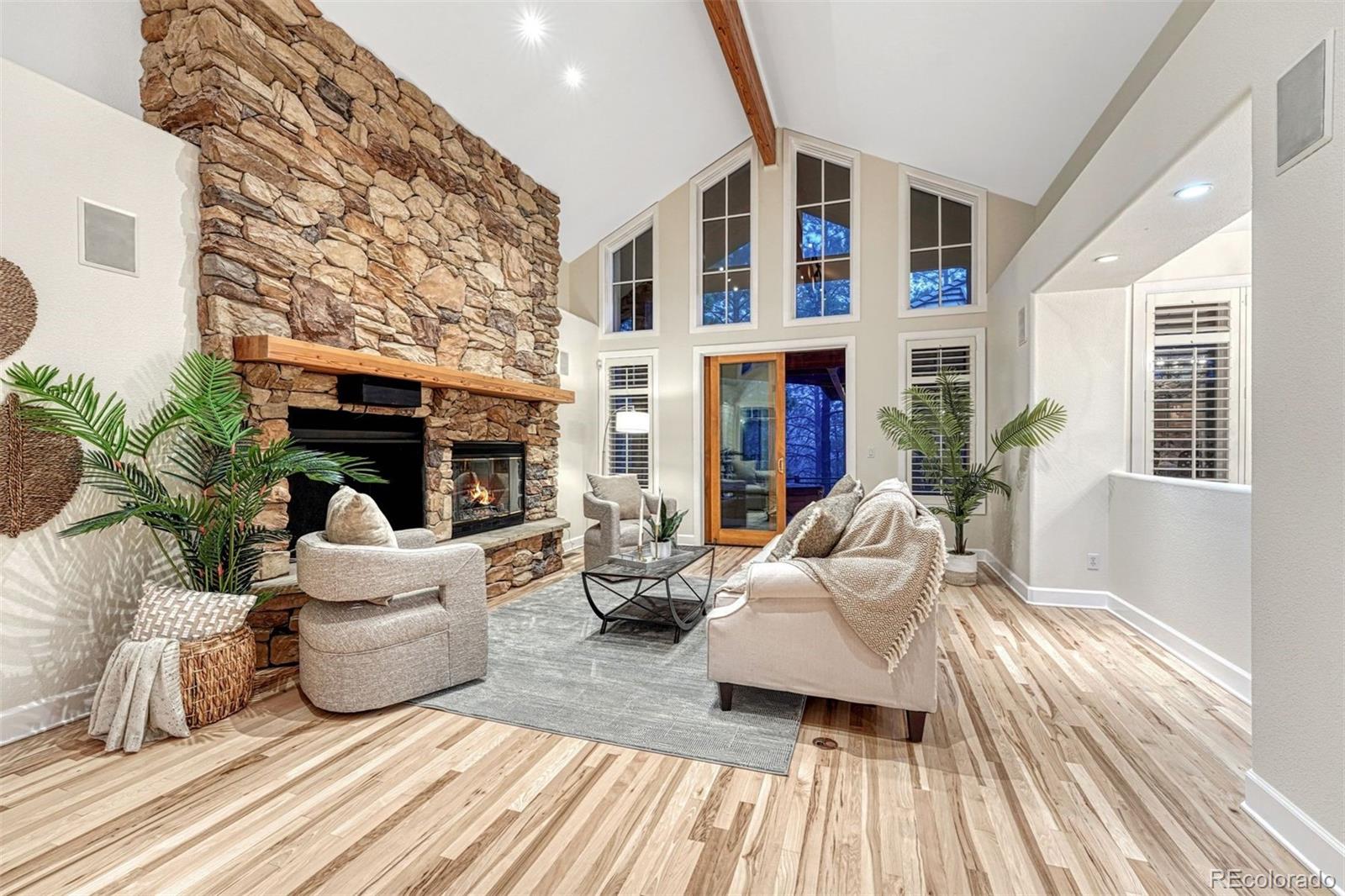 559 Silver Oak Grove