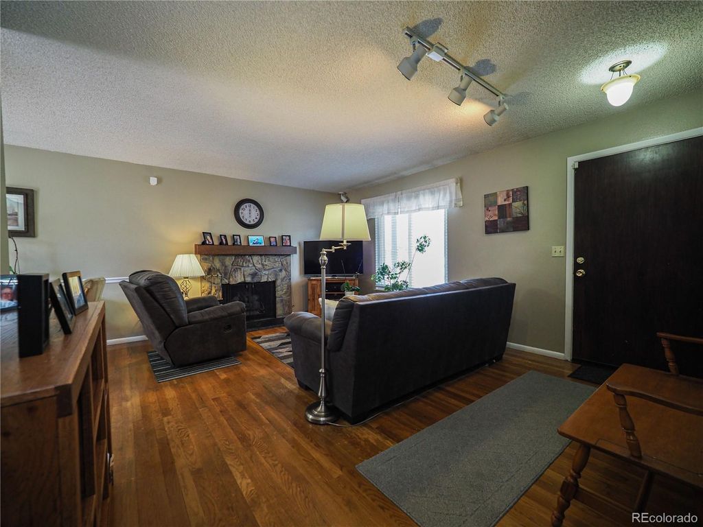 Photo of 5035 E Weaver Avenue, Centennial, CO 80121 (MLS # 9201804)