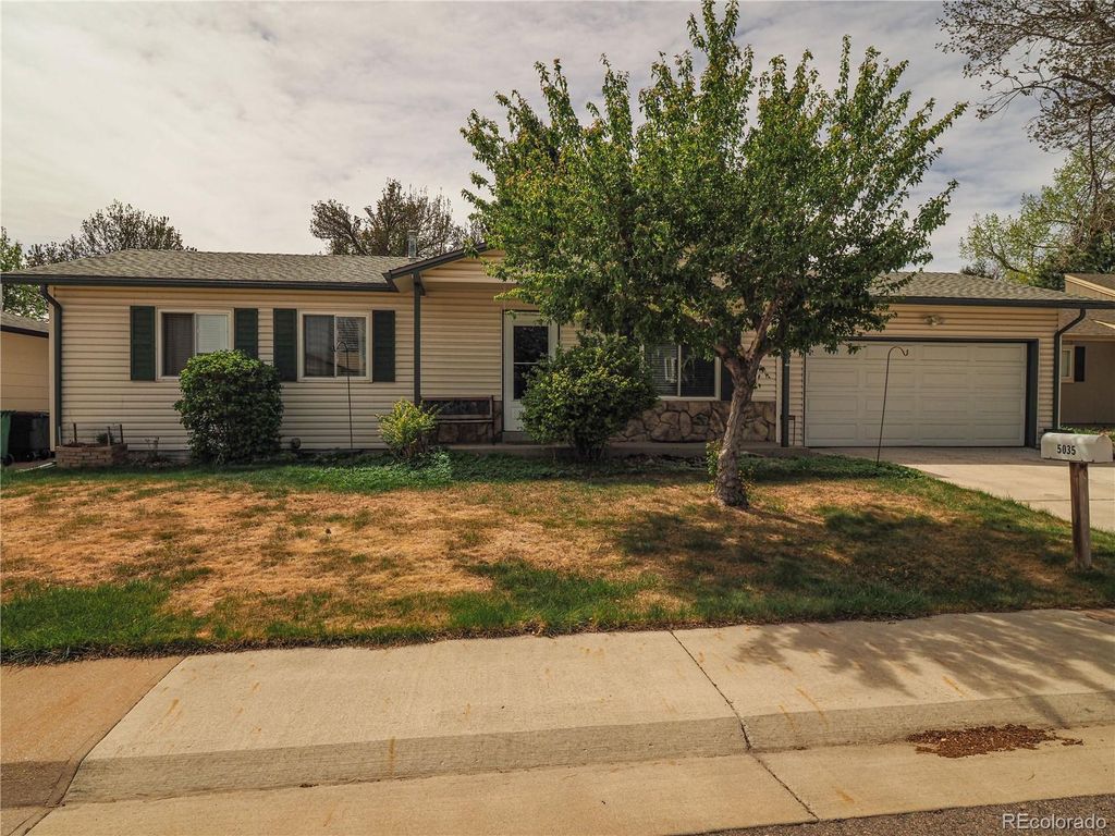 Photo of 5035 E Weaver Avenue, Centennial, CO 80121 (MLS # 9201804)