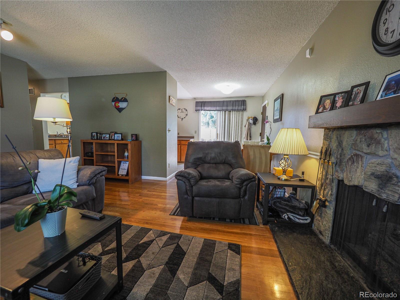 5035 E Weaver Avenue