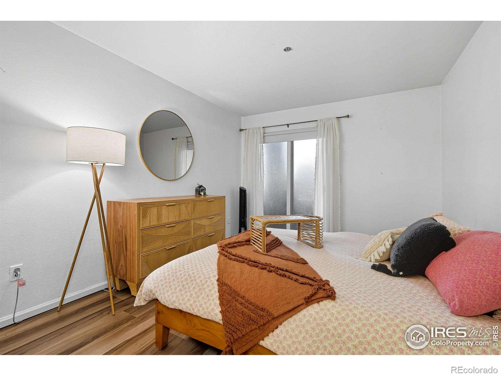 935 Broadway 104