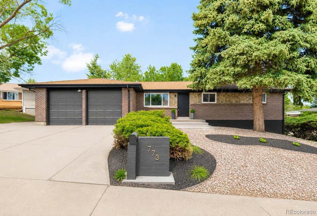 Photo of 773 Urban Court, Lakewood, CO 80401 (MLS # 8278593)