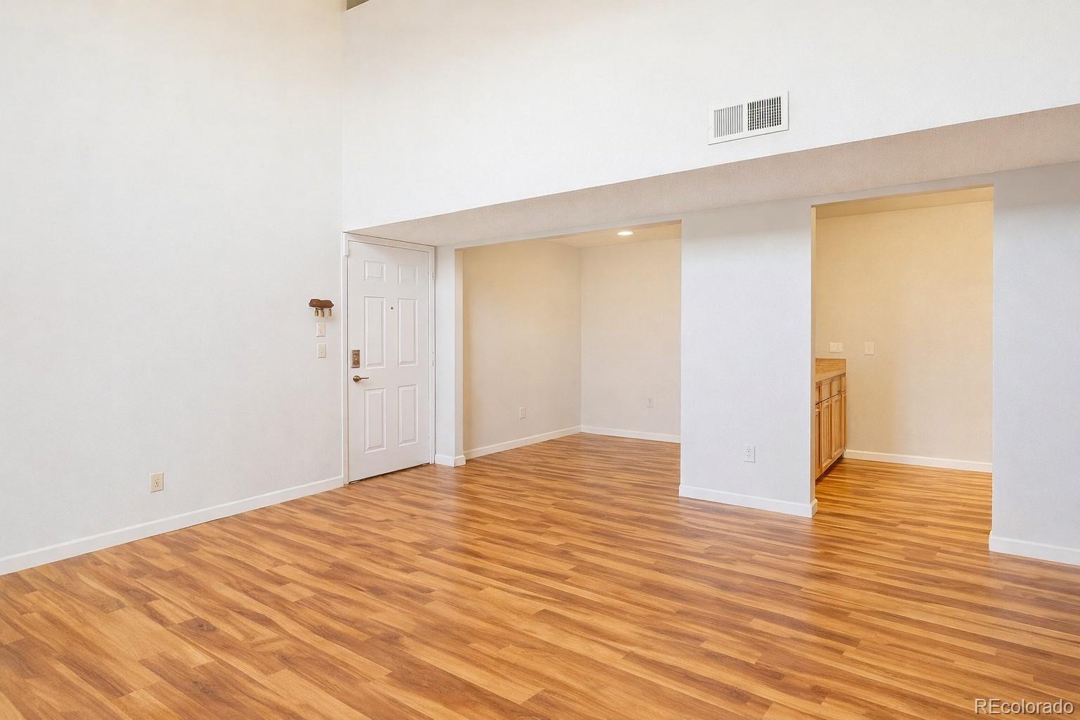 7665 E Eastman Avenue 203B