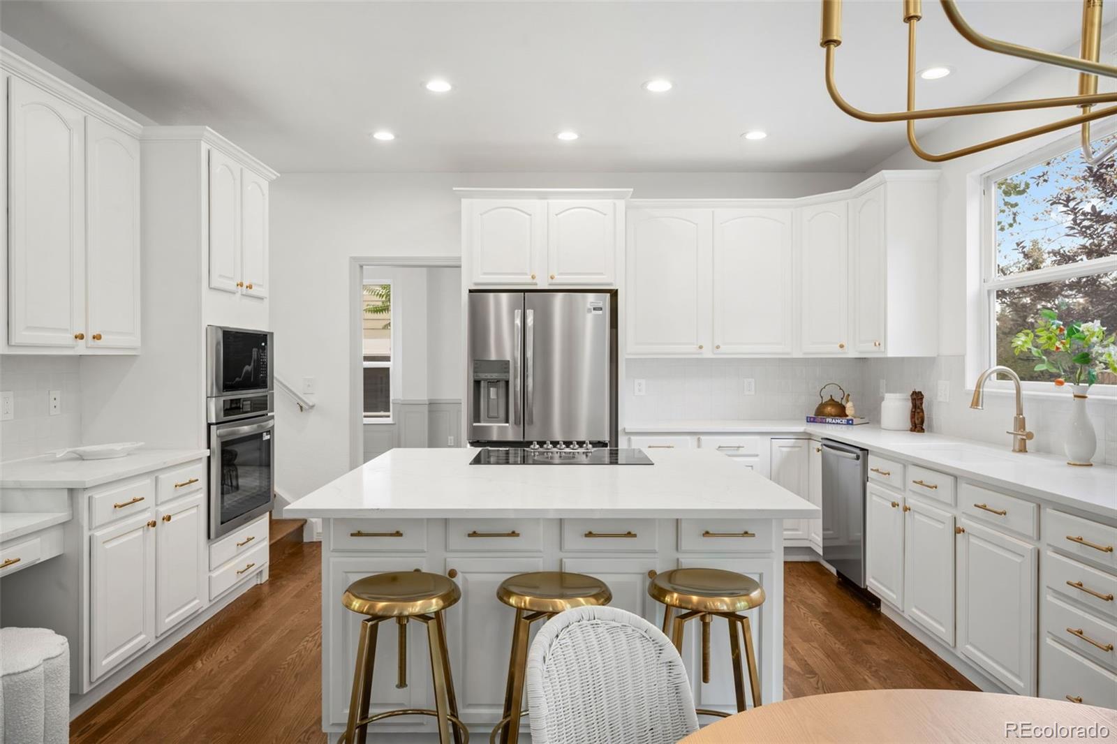 869 Shadowstone Drive