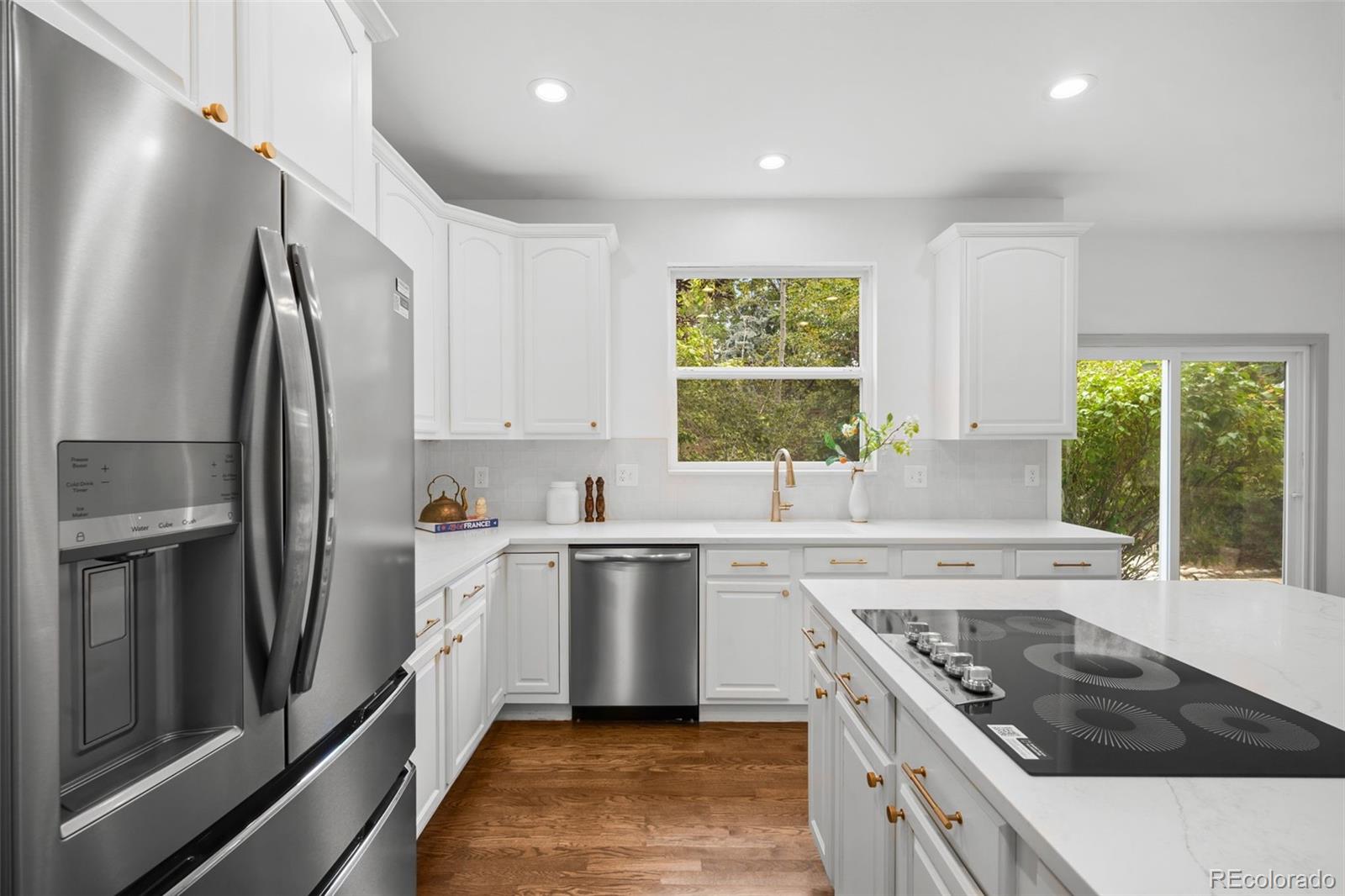 869 Shadowstone Drive
