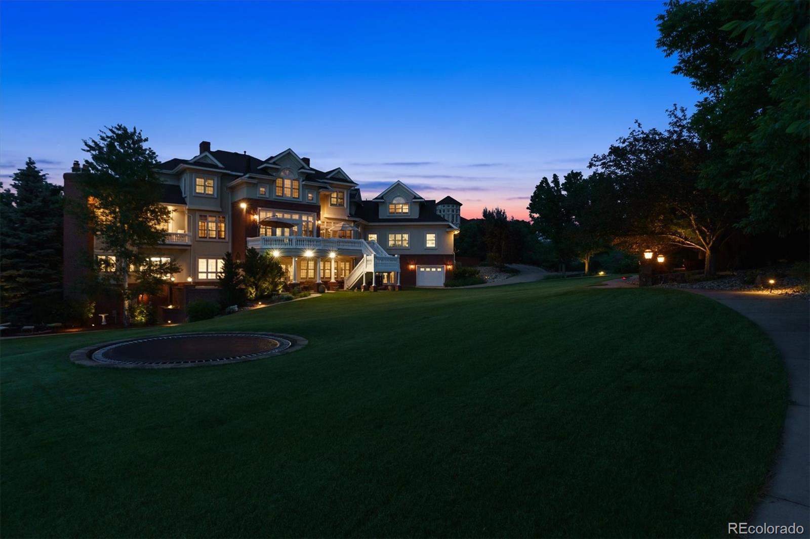 8717 Ridgepoint Drive