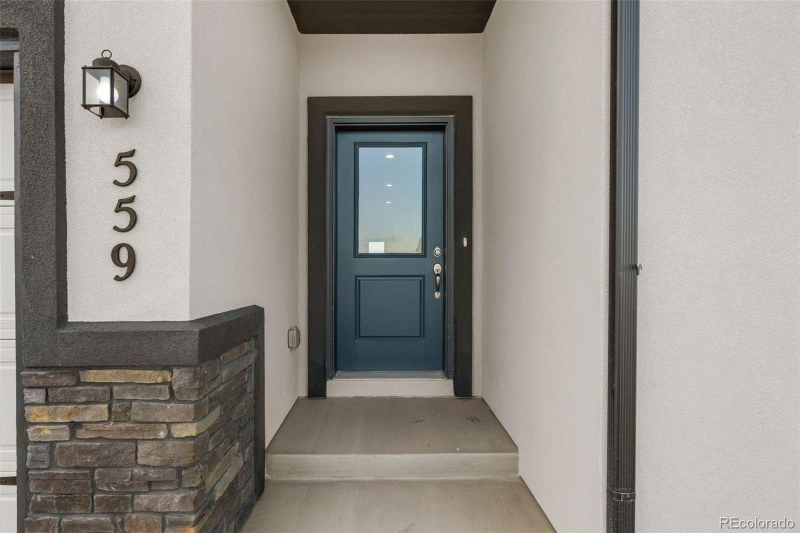 559 E Bayview Drive