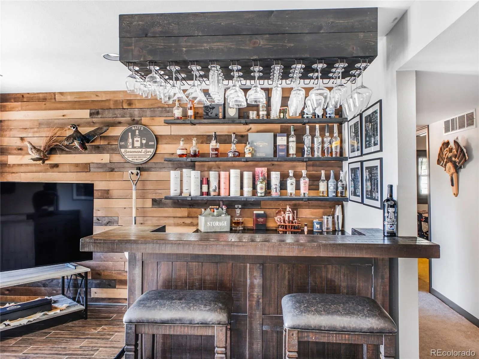 Evergreen, Colorado 80439, United States, 3 Bedrooms Bedrooms, ,3 BathroomsBathrooms,Residential,Active,119243