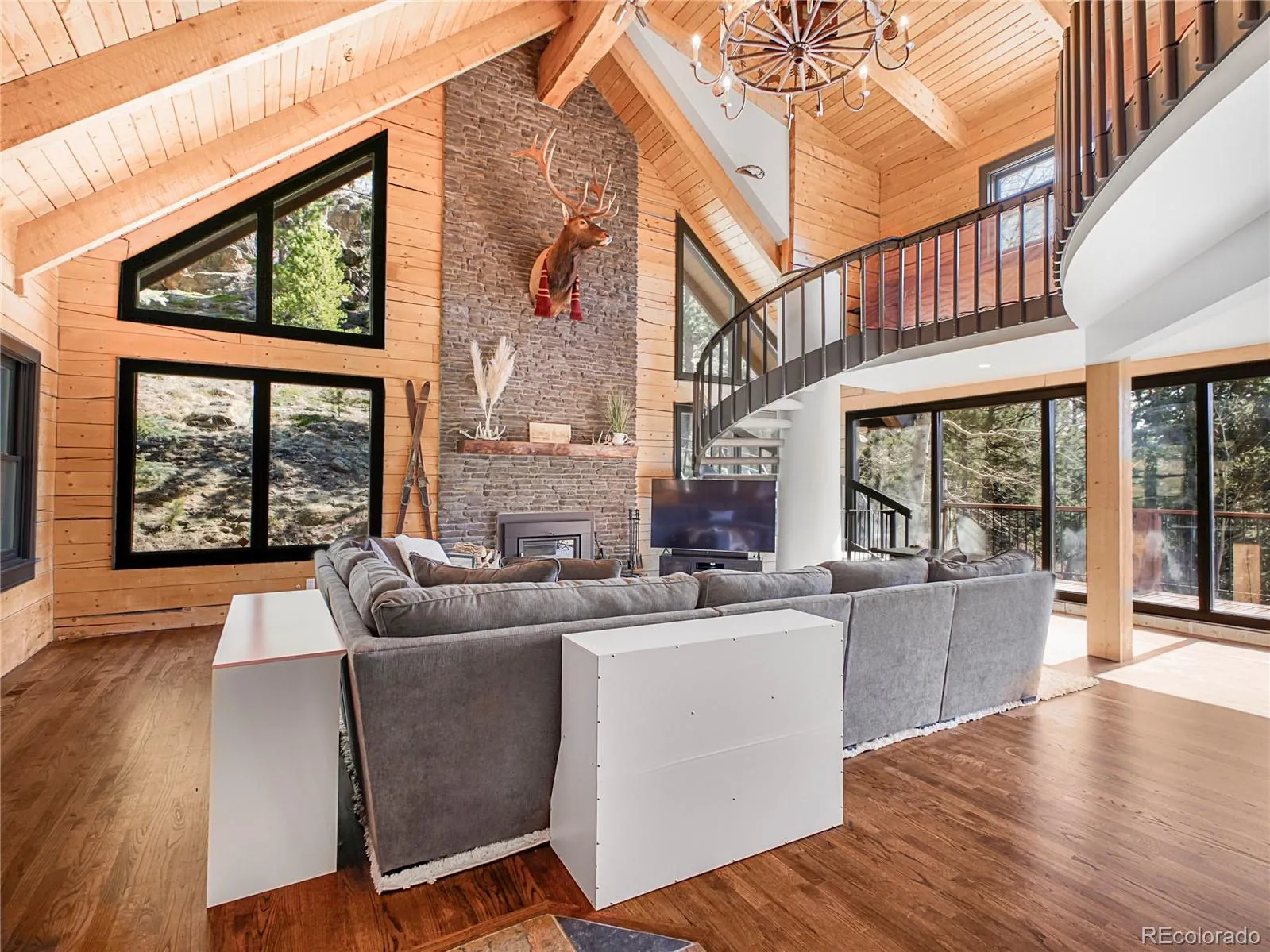 Evergreen, Colorado 80439, United States, 3 Bedrooms Bedrooms, ,3 BathroomsBathrooms,Residential,Active,119243