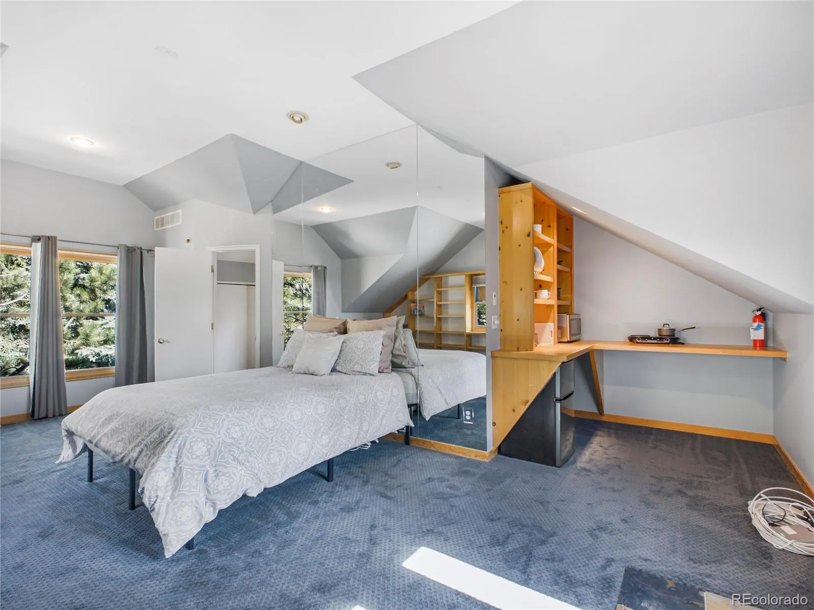 Evergreen, Colorado 80439, United States, 3 Bedrooms Bedrooms, ,3 BathroomsBathrooms,Residential,Active,119243