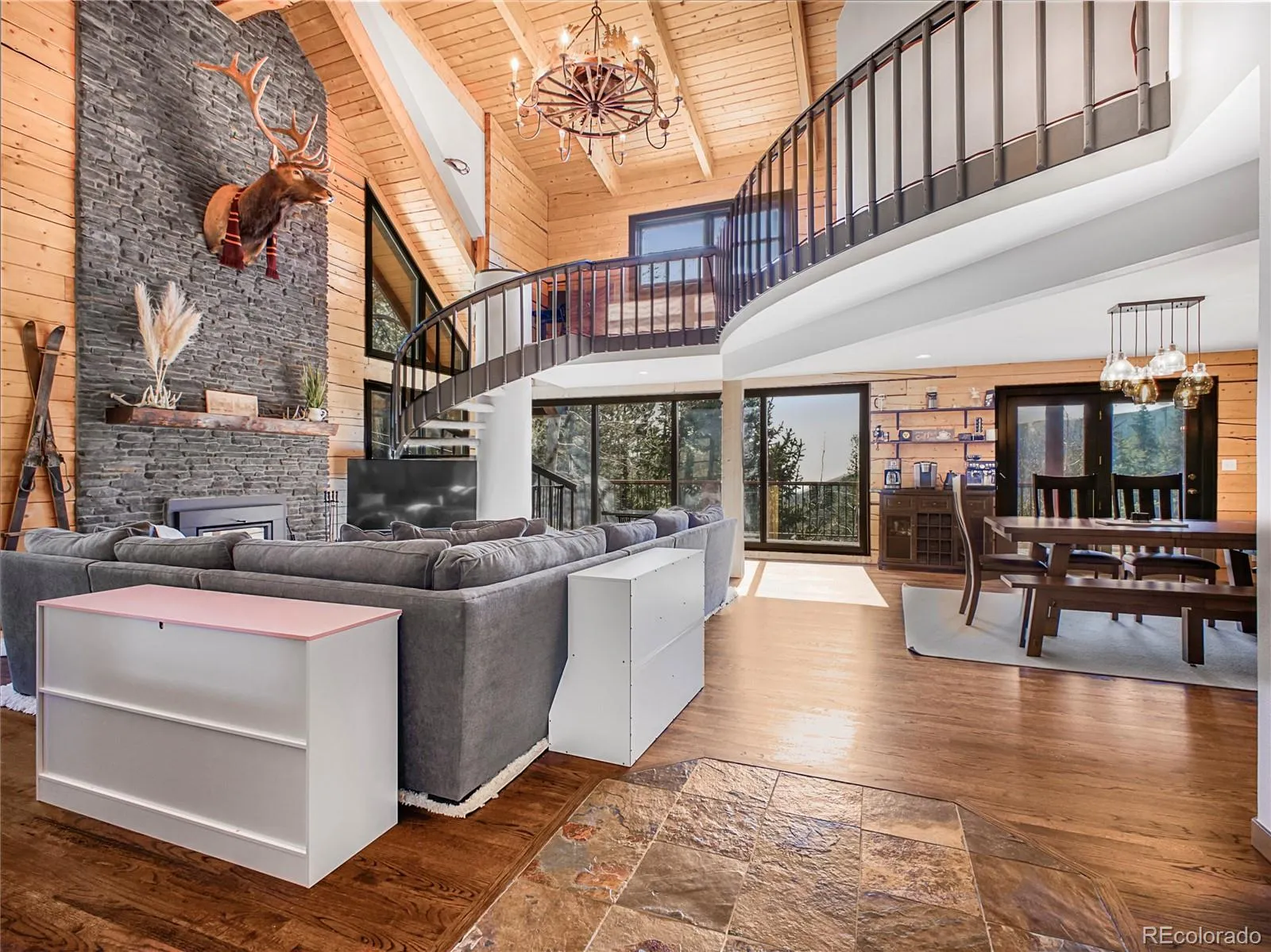 Evergreen, Colorado 80439, United States, 3 Bedrooms Bedrooms, ,3 BathroomsBathrooms,Residential,Active,119243