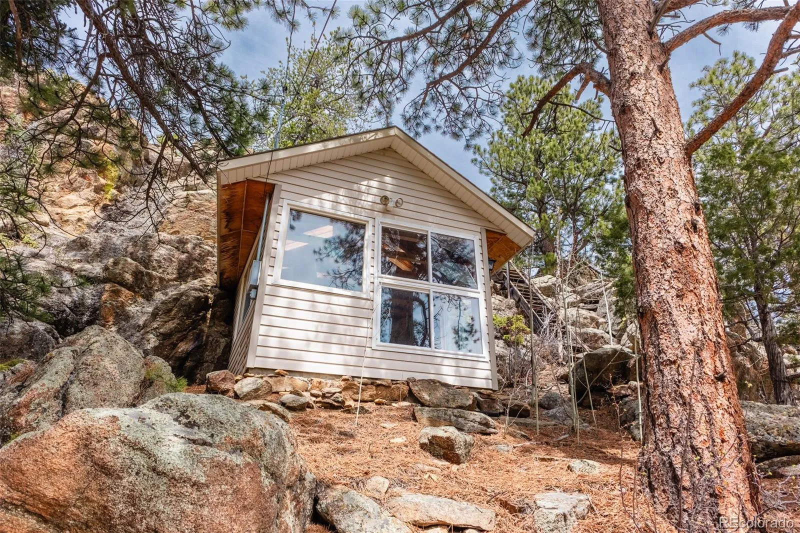 Evergreen, Colorado 80439, United States, 3 Bedrooms Bedrooms, ,3 BathroomsBathrooms,Residential,Active,119243