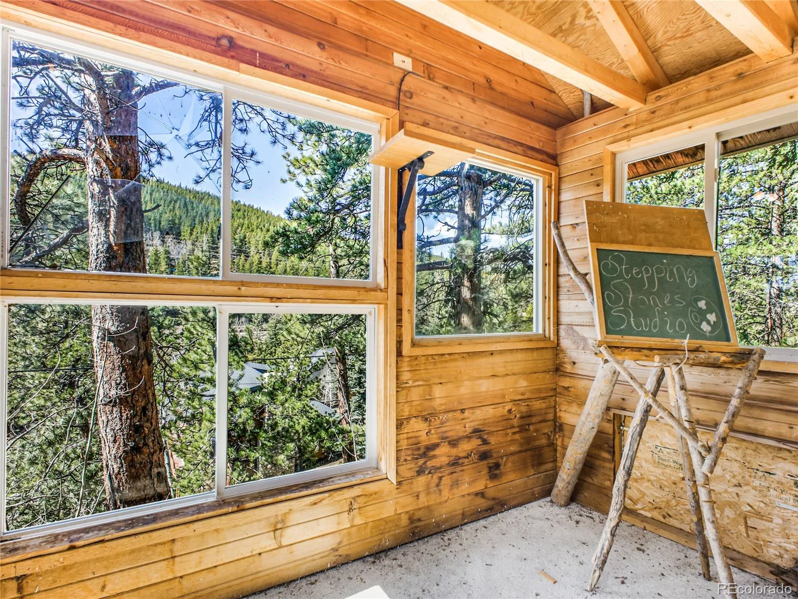 Evergreen, Colorado 80439, United States, 3 Bedrooms Bedrooms, ,3 BathroomsBathrooms,Residential,Active,119243