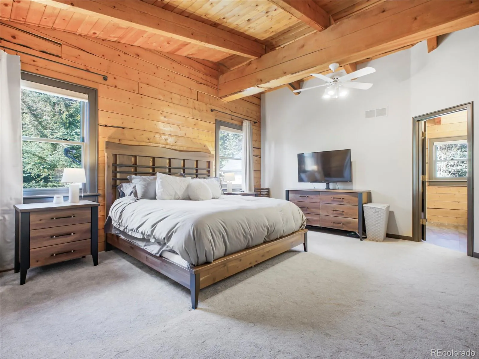 Evergreen, Colorado 80439, United States, 3 Bedrooms Bedrooms, ,3 BathroomsBathrooms,Residential,Active,119243