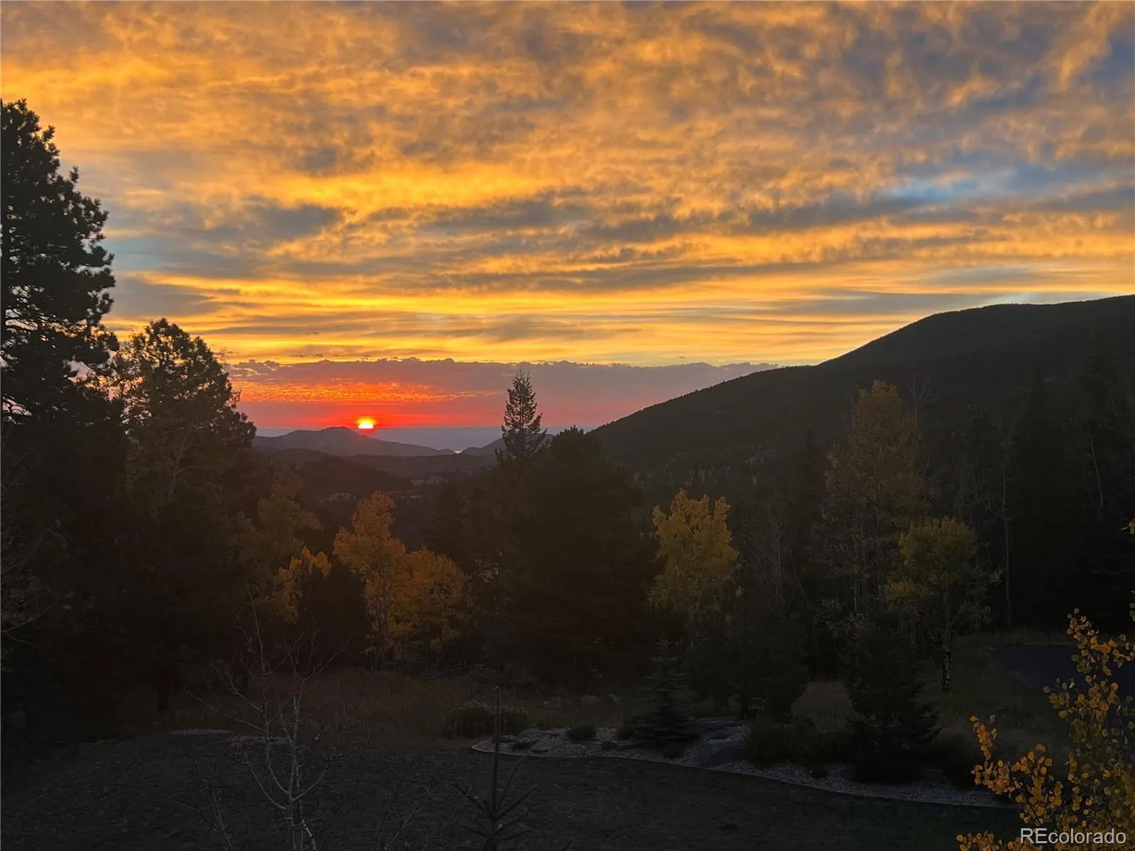 Evergreen, Colorado 80439, United States, 3 Bedrooms Bedrooms, ,3 BathroomsBathrooms,Residential,Active,119243