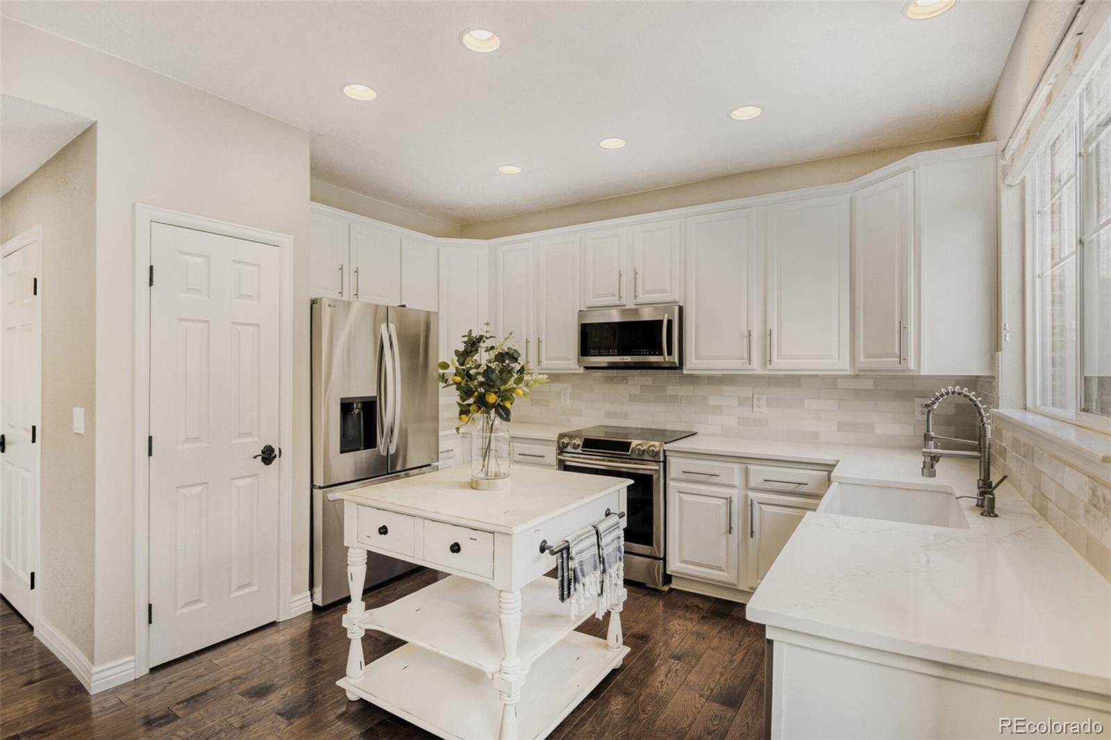 6880 S Algonquian Court