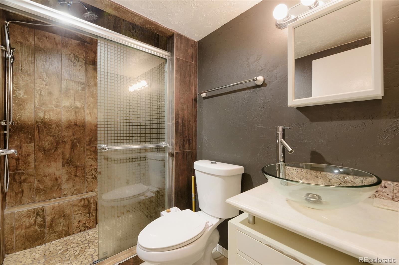 1175 Vine Street 501