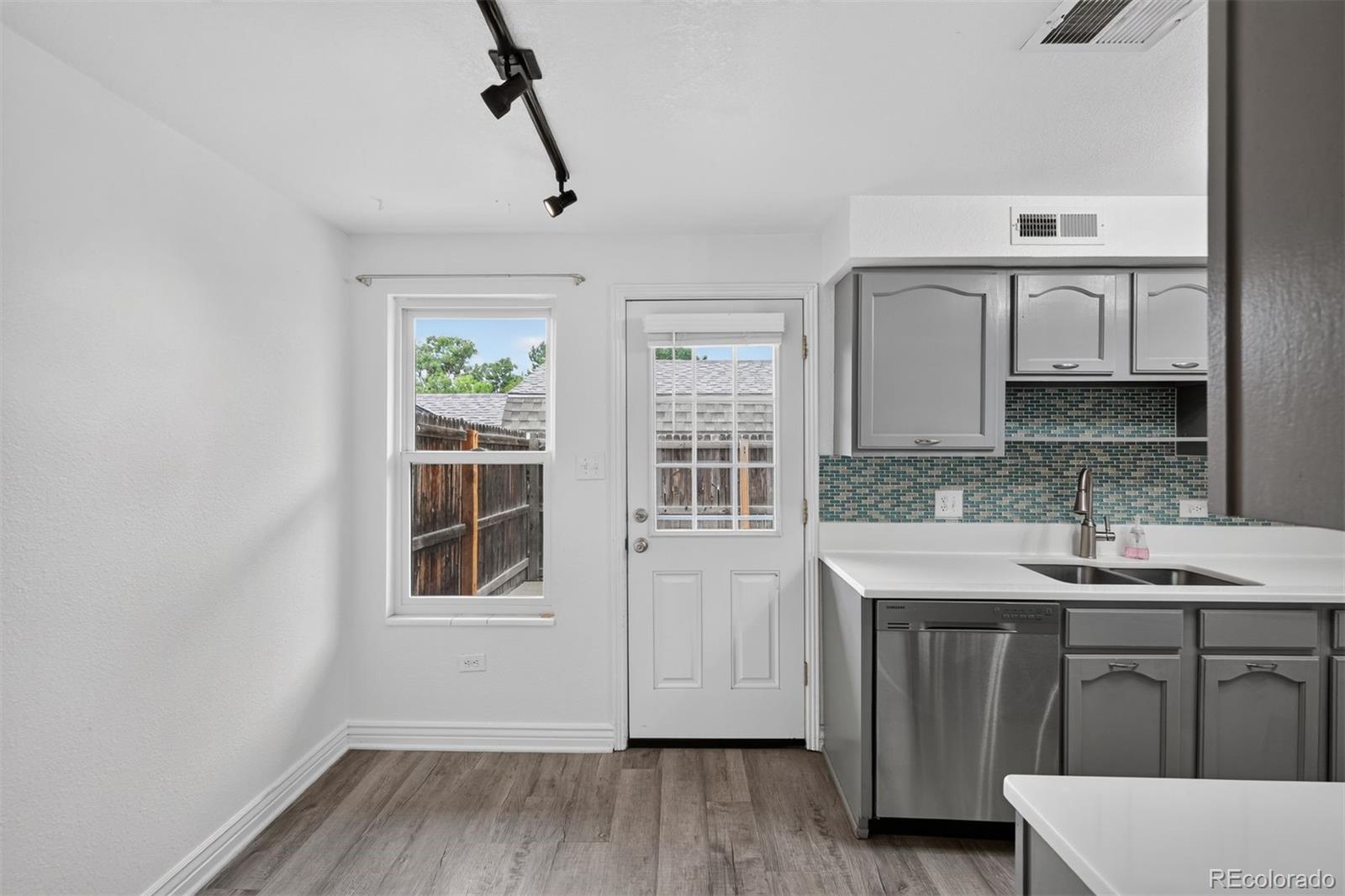 1536 S Pierson Street 118