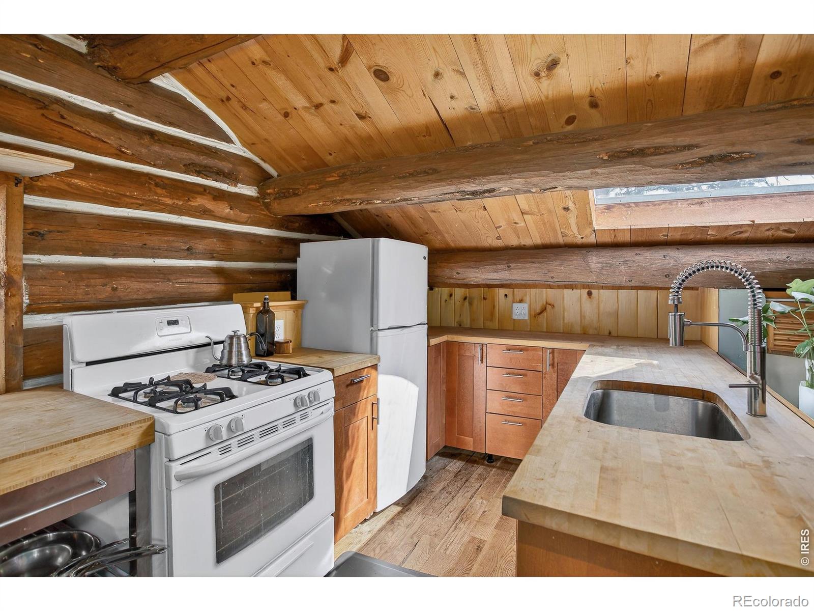 1327 Weaver Drive & 1443
