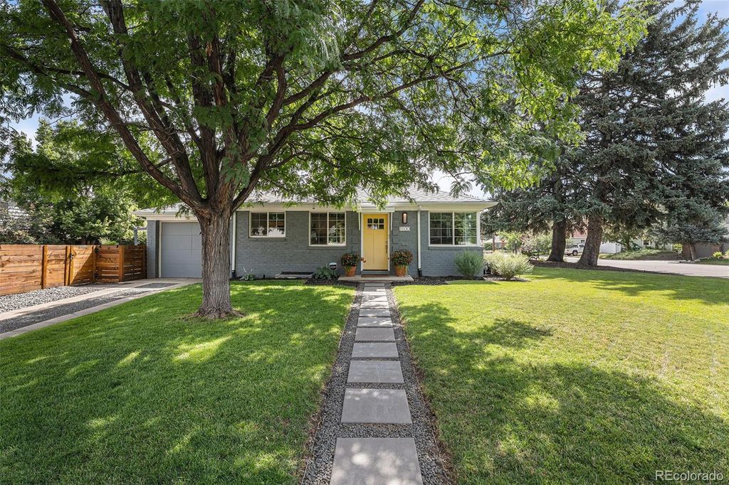 Photo of 1100 Ivanhoe Street, Denver, CO 80220 (MLS # 4523739)
