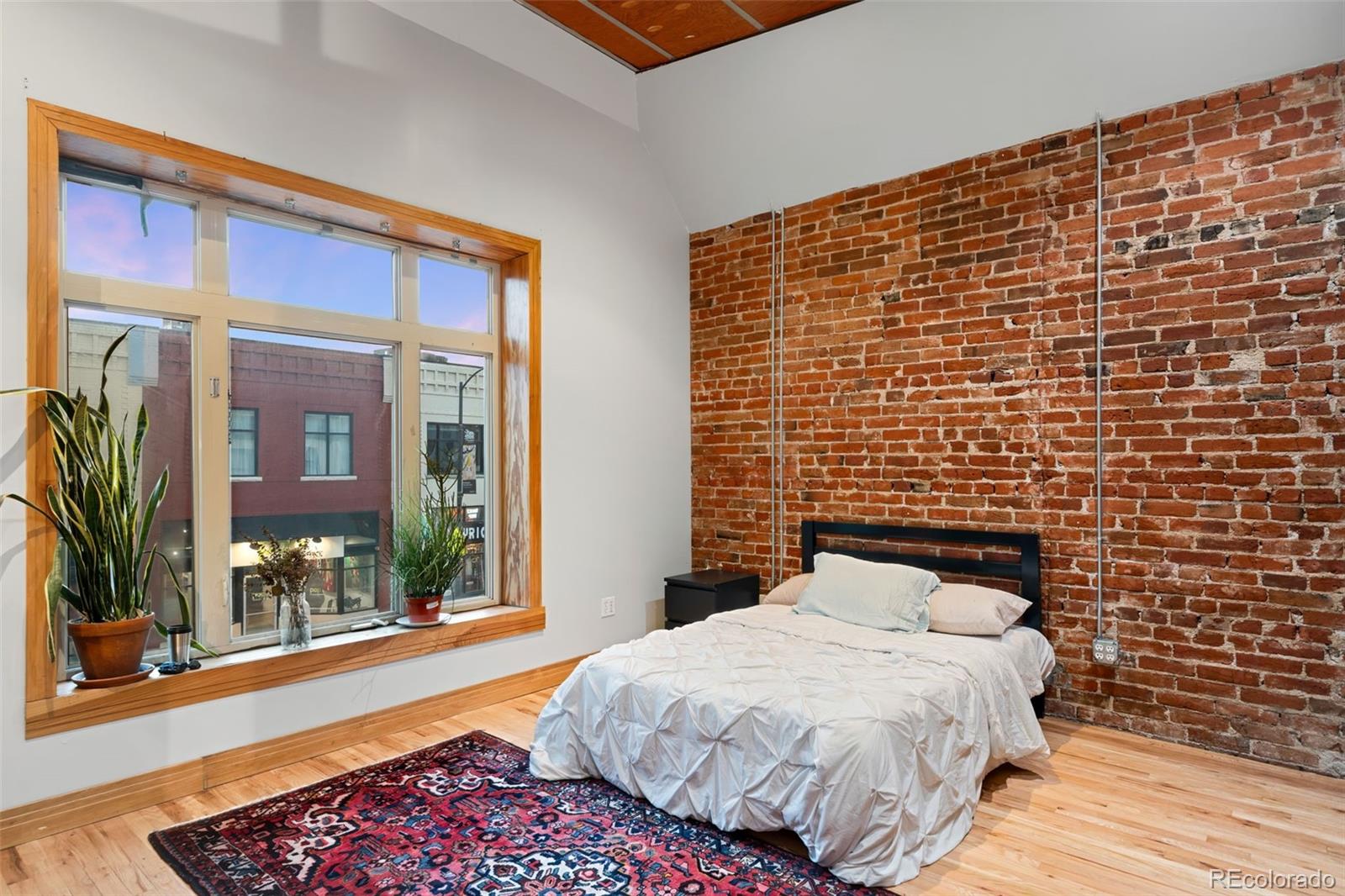 760 Santa Fe Drive 2