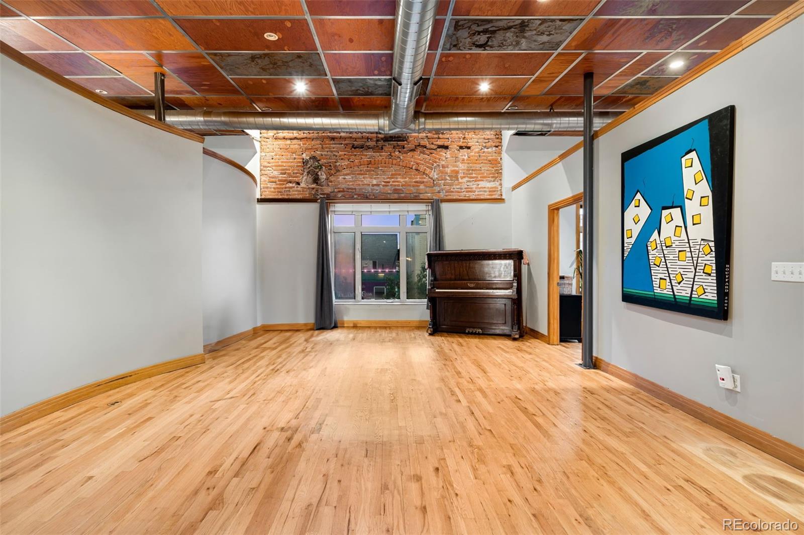 760 Santa Fe Drive 2
