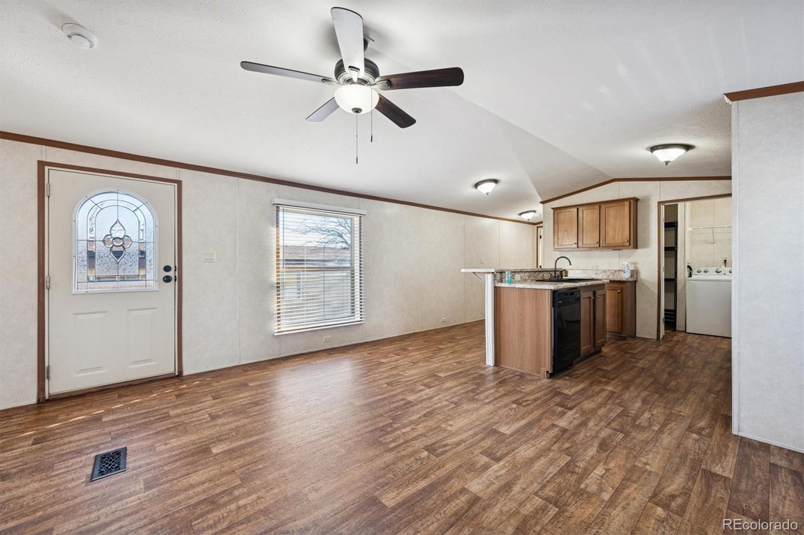 344 Laveta Pass Avenue