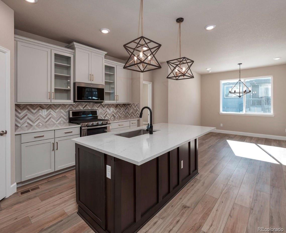 9792 Banner Peak Street