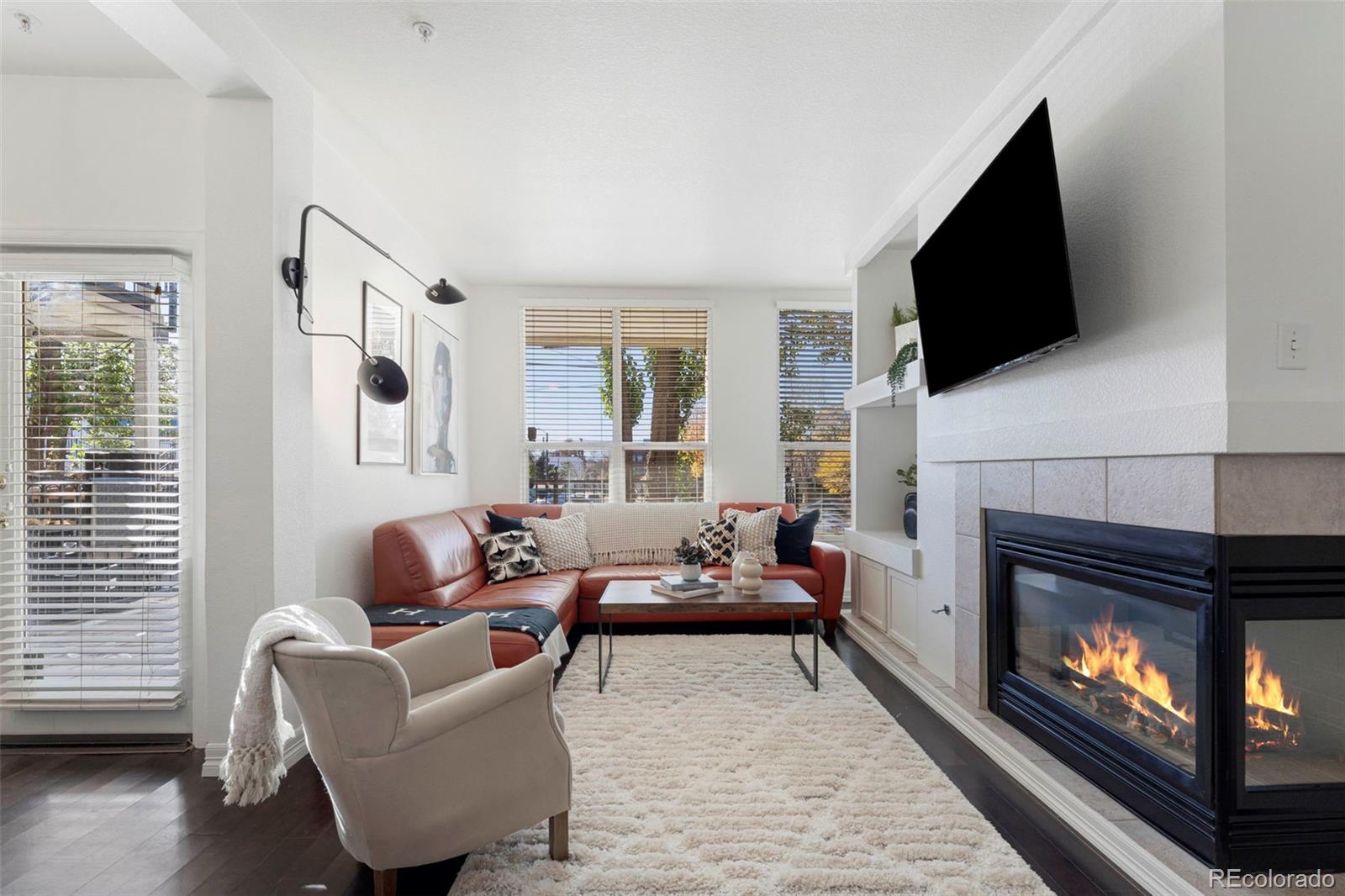 1521 Vine Street 107