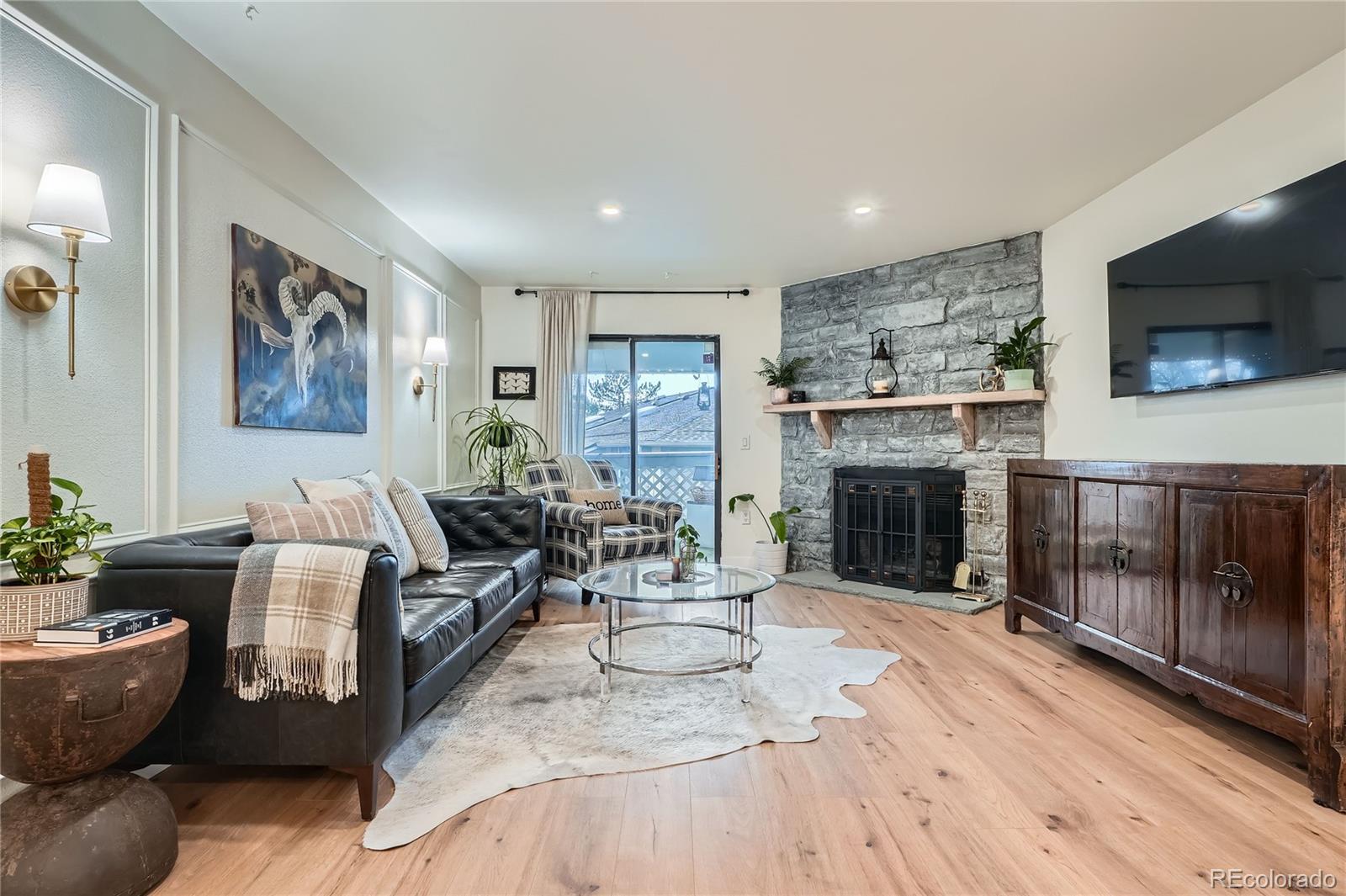 8335 Fairmount Drive 11-203