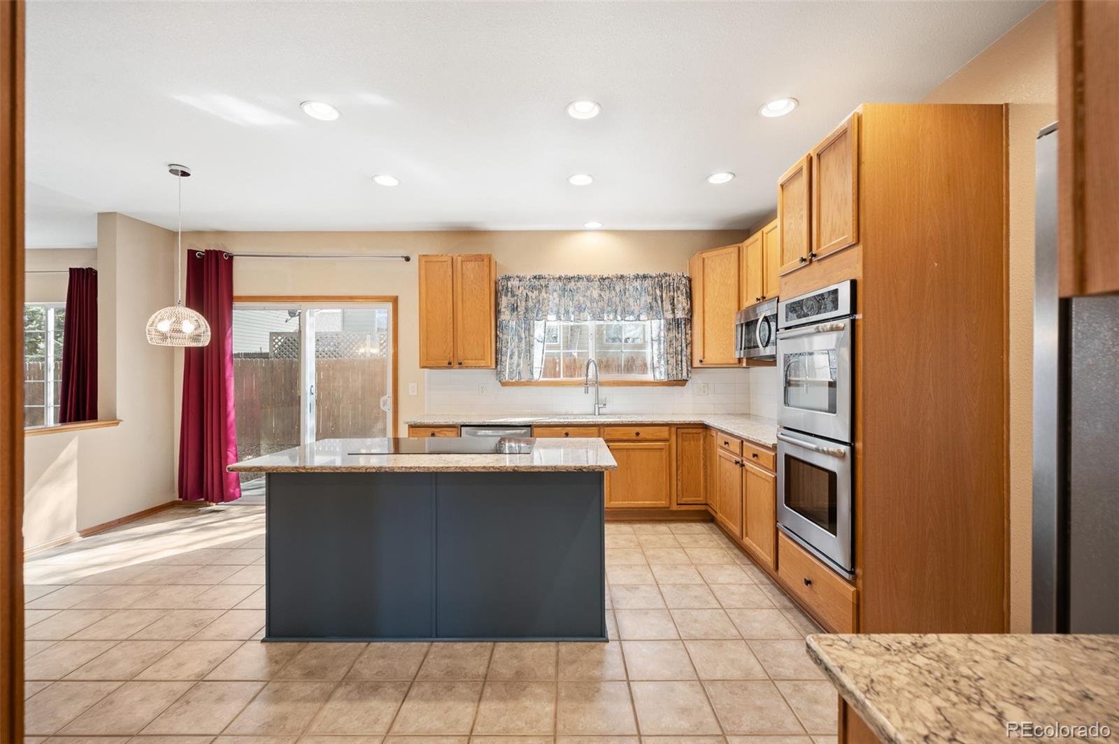 10512 Cimarron Street, Longmont, CO, 80504 2 10512 Cimarron Street