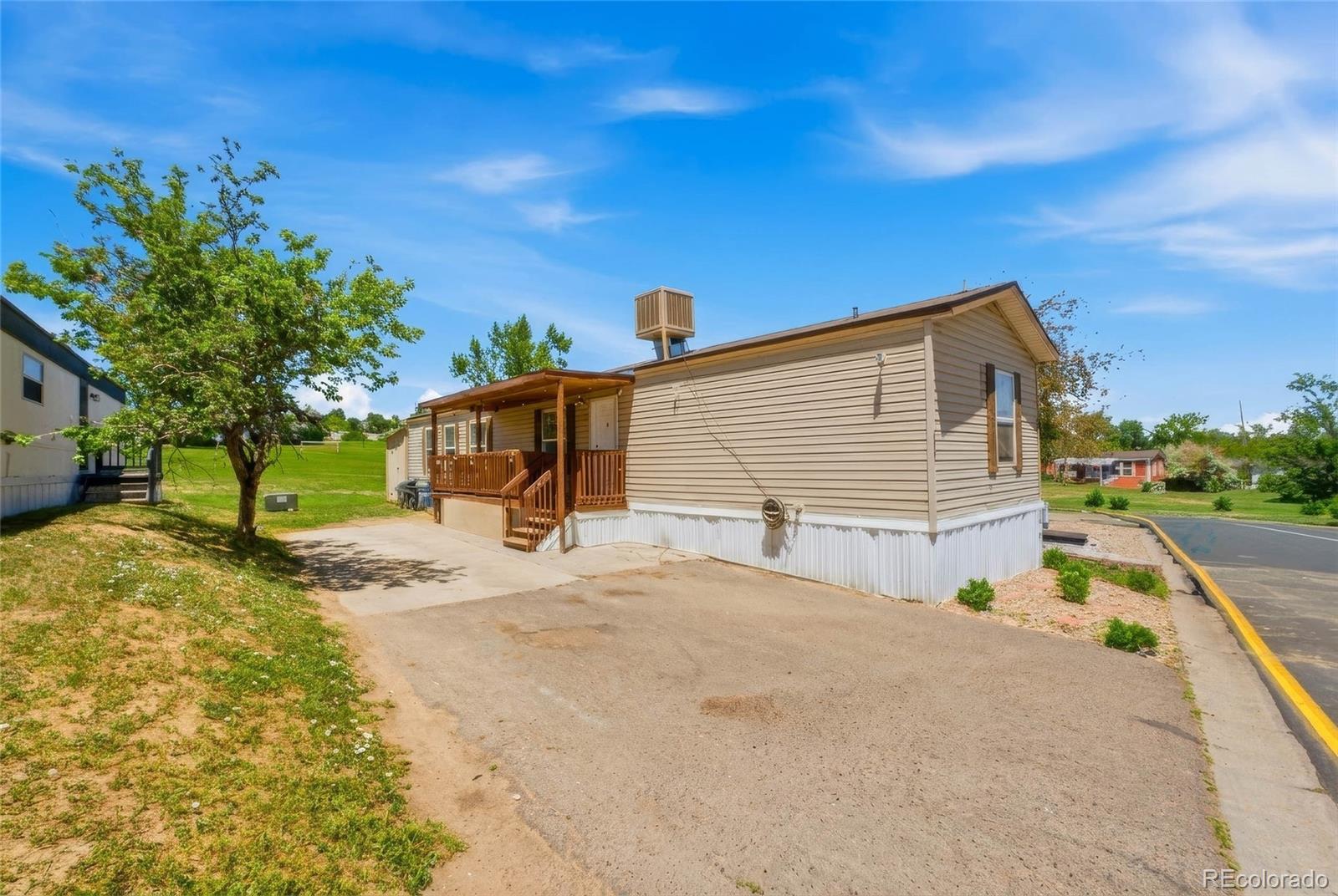Photo 1 of 25 — 9400 Elm Ct, Denver, CO 80260
