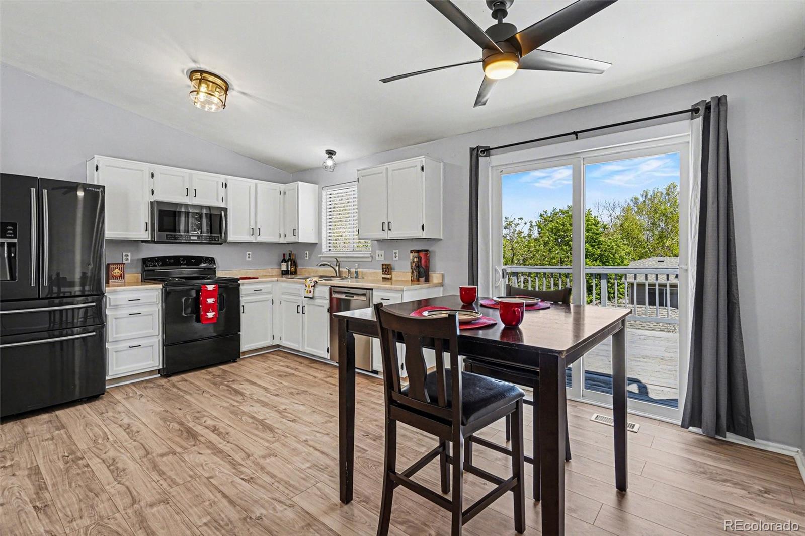 4244 S Bahama Street