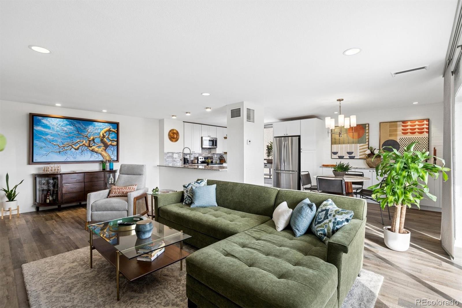 460 S Marion Parkway 951