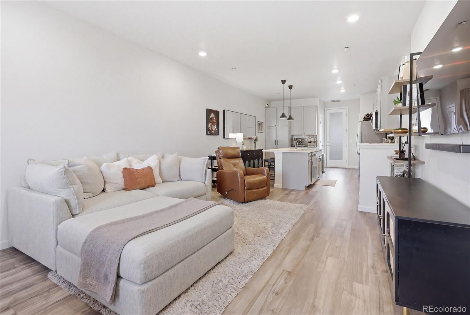 2275 Santini Trail E