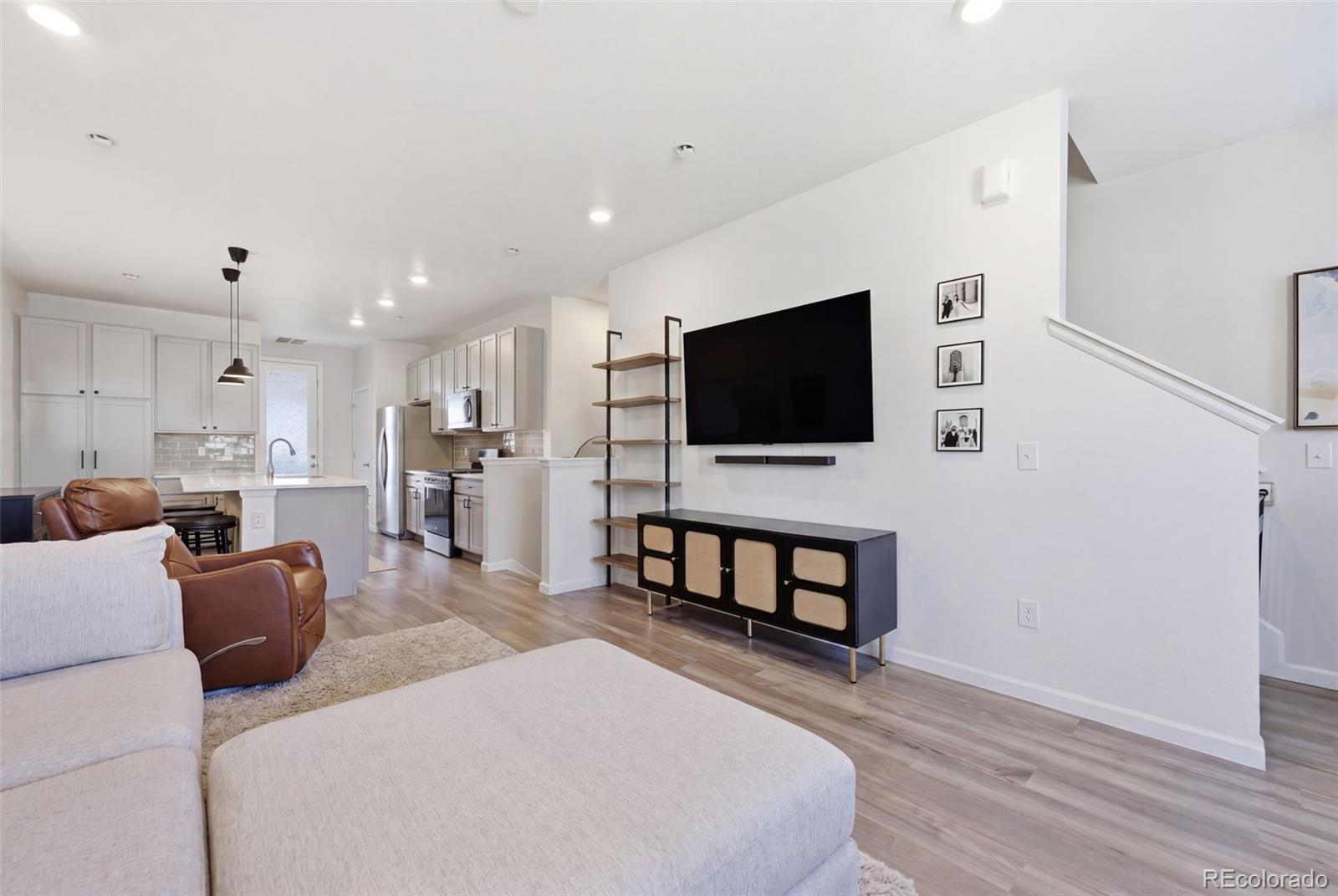 2275 Santini Trail E