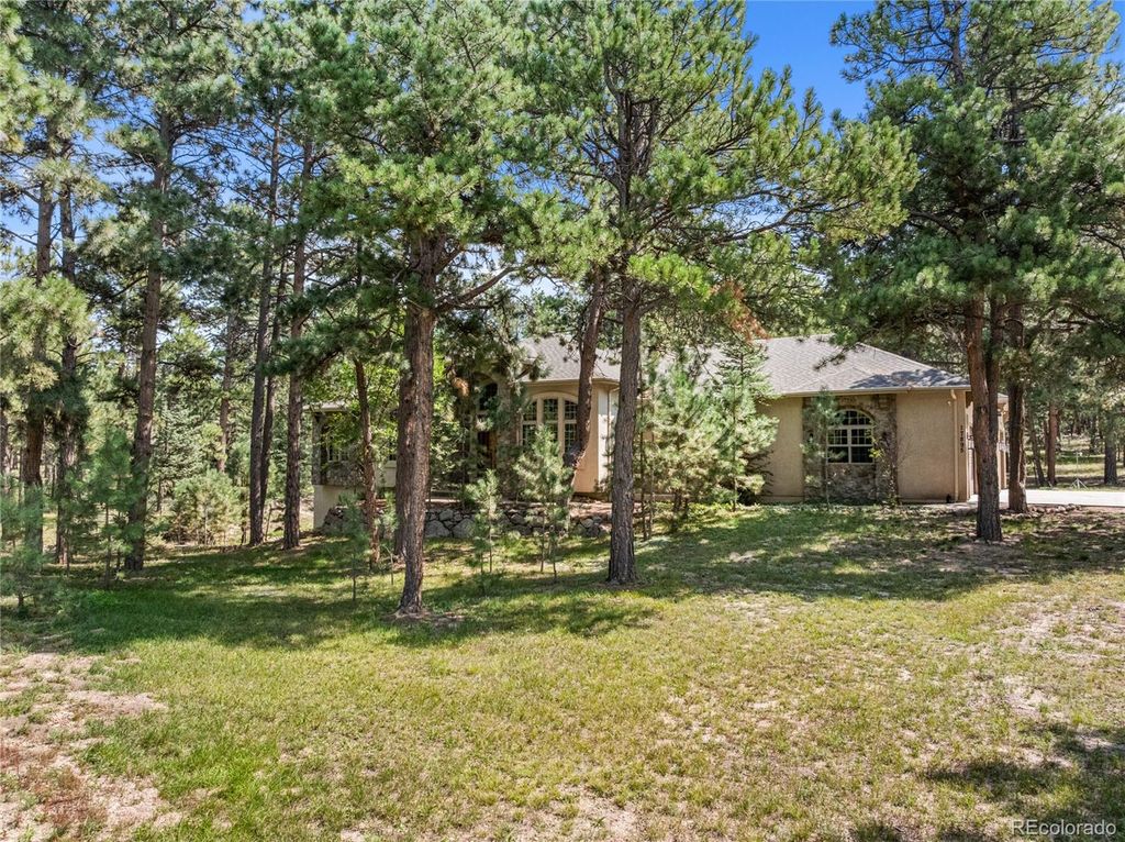 Photo of 17895 Queensmere Drive, Monument, CO 80132 (MLS # 7236764)