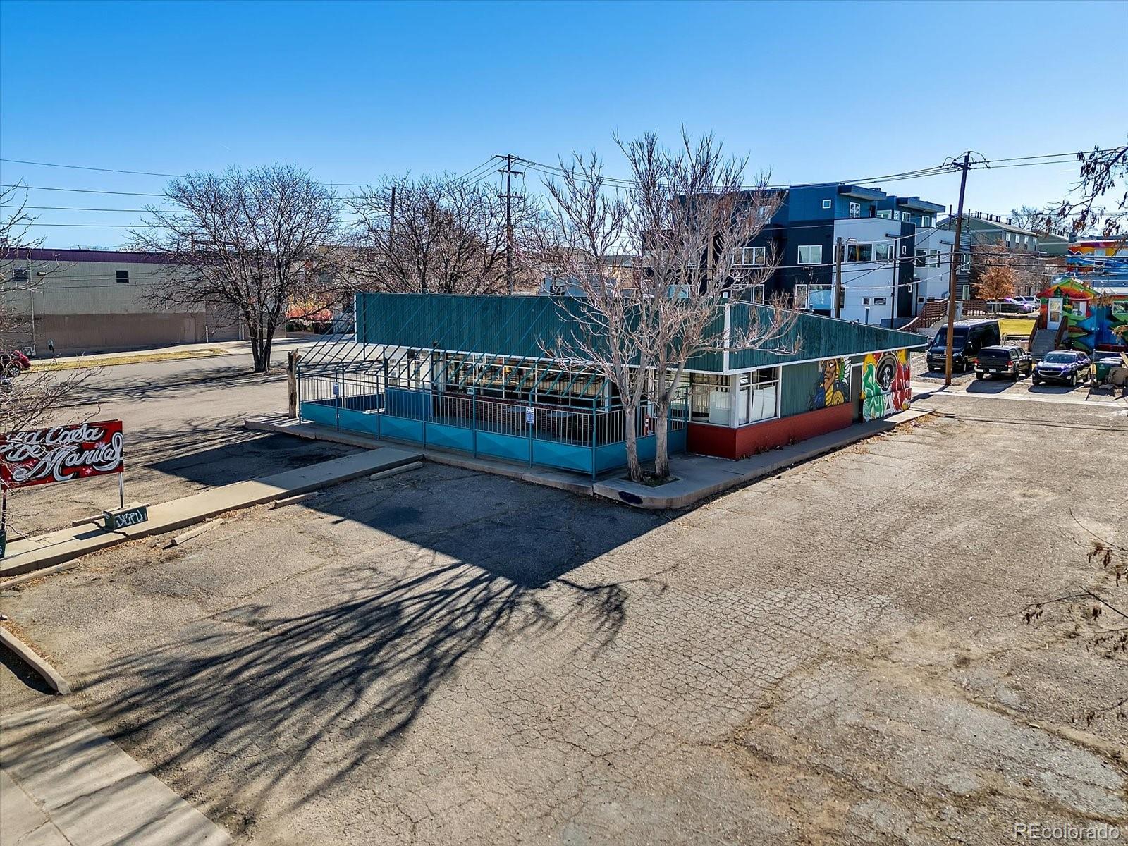3158 Larimer Street