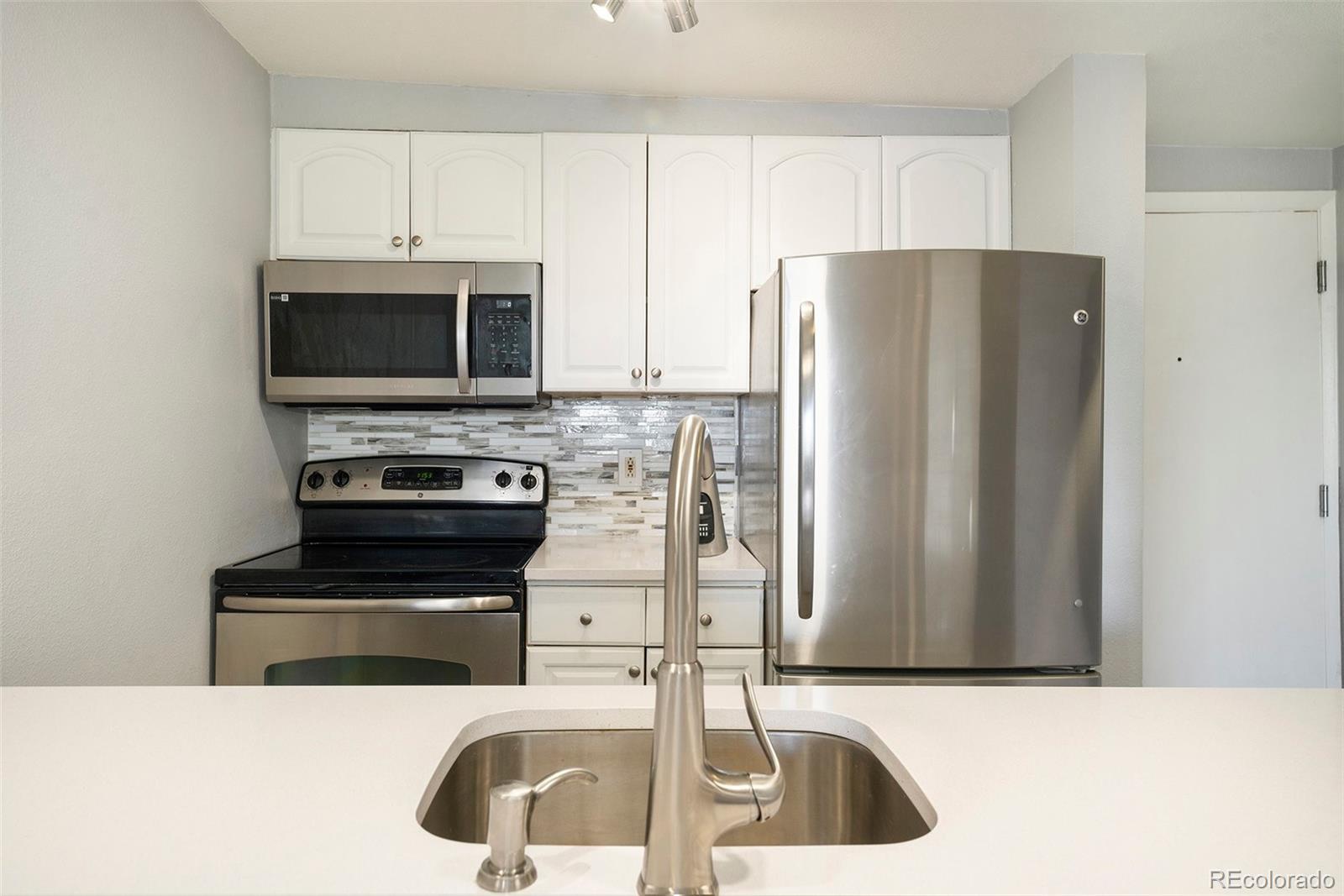 1125 N Washington Street 602, Denver, CO, 80203 4 1125 N Washington Street 602